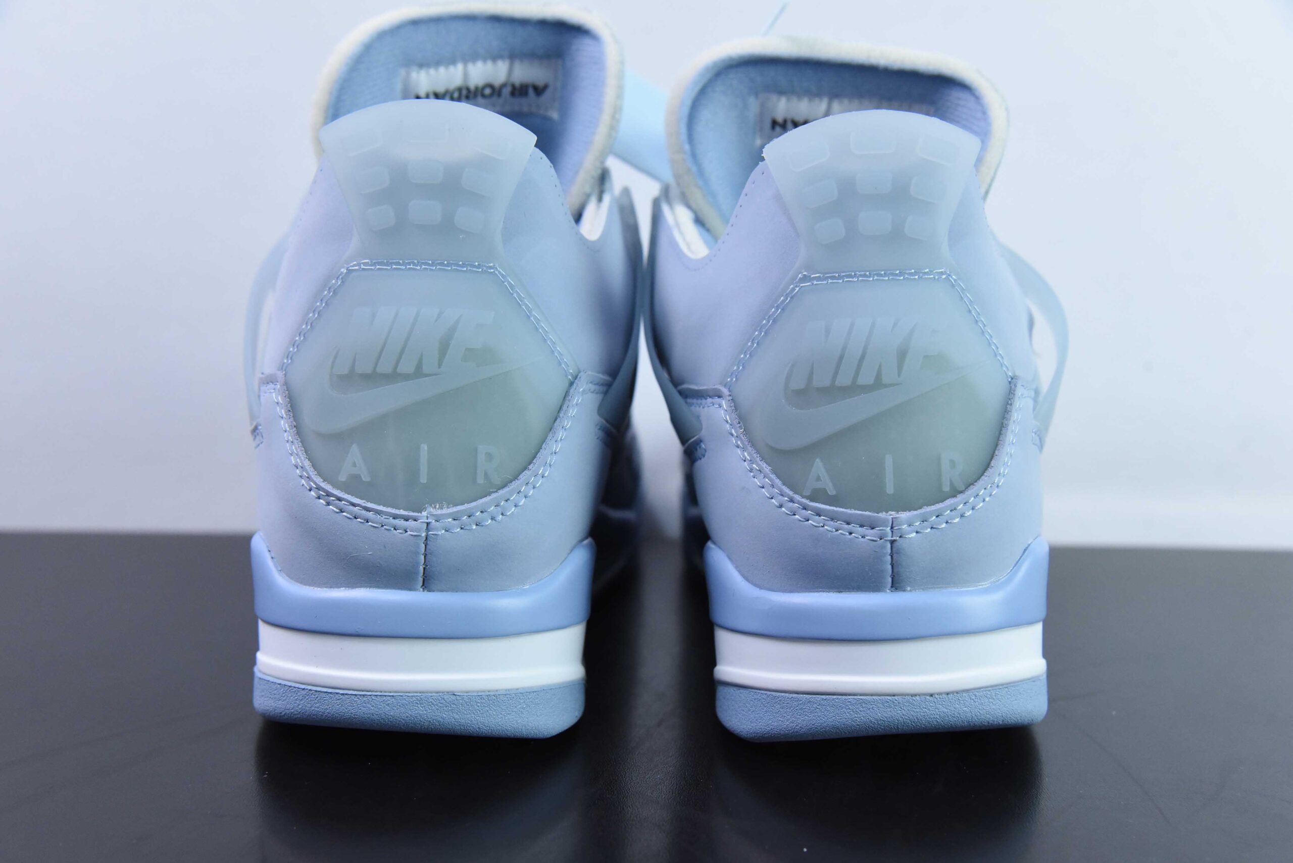 乔丹Off-White x Air Jordan AJ4 Retro OW蓝色联名AJ4中帮复古文化篮球鞋纯原版本 货号：CV9388-102 