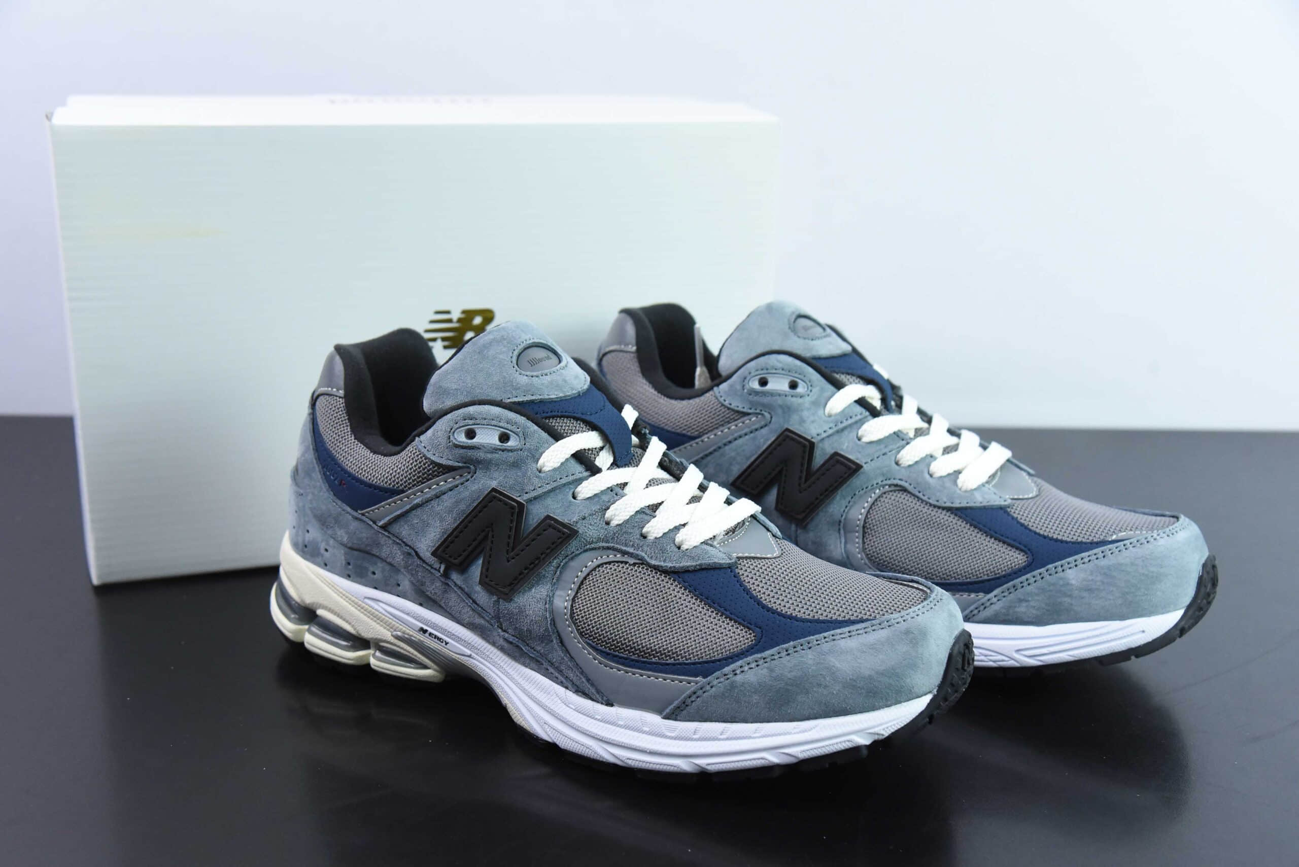 新百伦New Balance 2002灰蓝黑复古休闲跑步鞋纯原版本 货号：M2002RU2