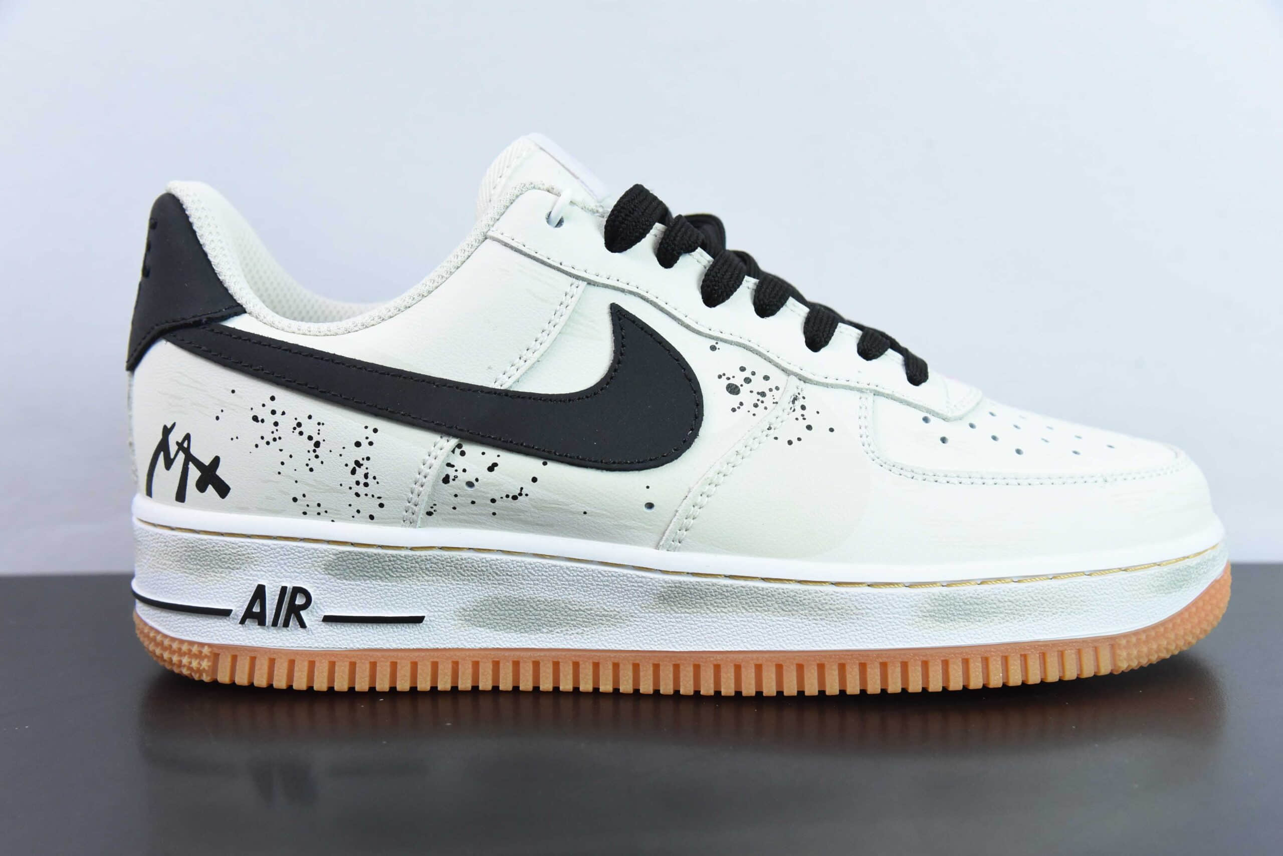 耐克Nike Air Force 1麦克斯涂鸦空军一号低帮休闲板鞋纯原版本 货号：DM0576-101