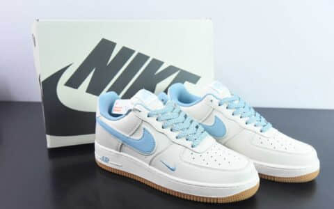 耐克NIke Air Force 1 '07 Low “米白浅蓝满天星”空军一号低帮运动鞋纯原版本 货号：HD1689-108