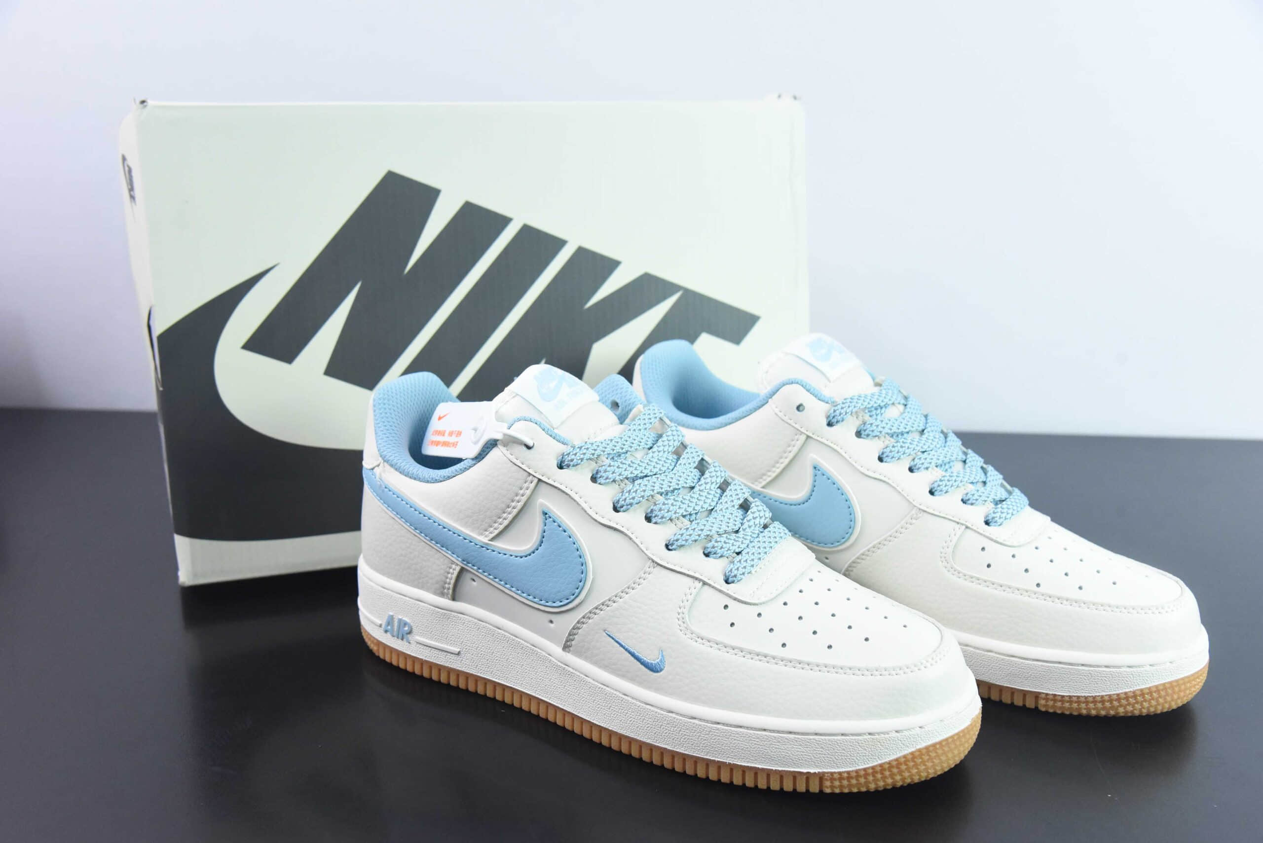耐克NIke Air Force 1 '07 Low “米白浅蓝满天星”空军一号低帮运动鞋纯原版本 货号：HD1689-108