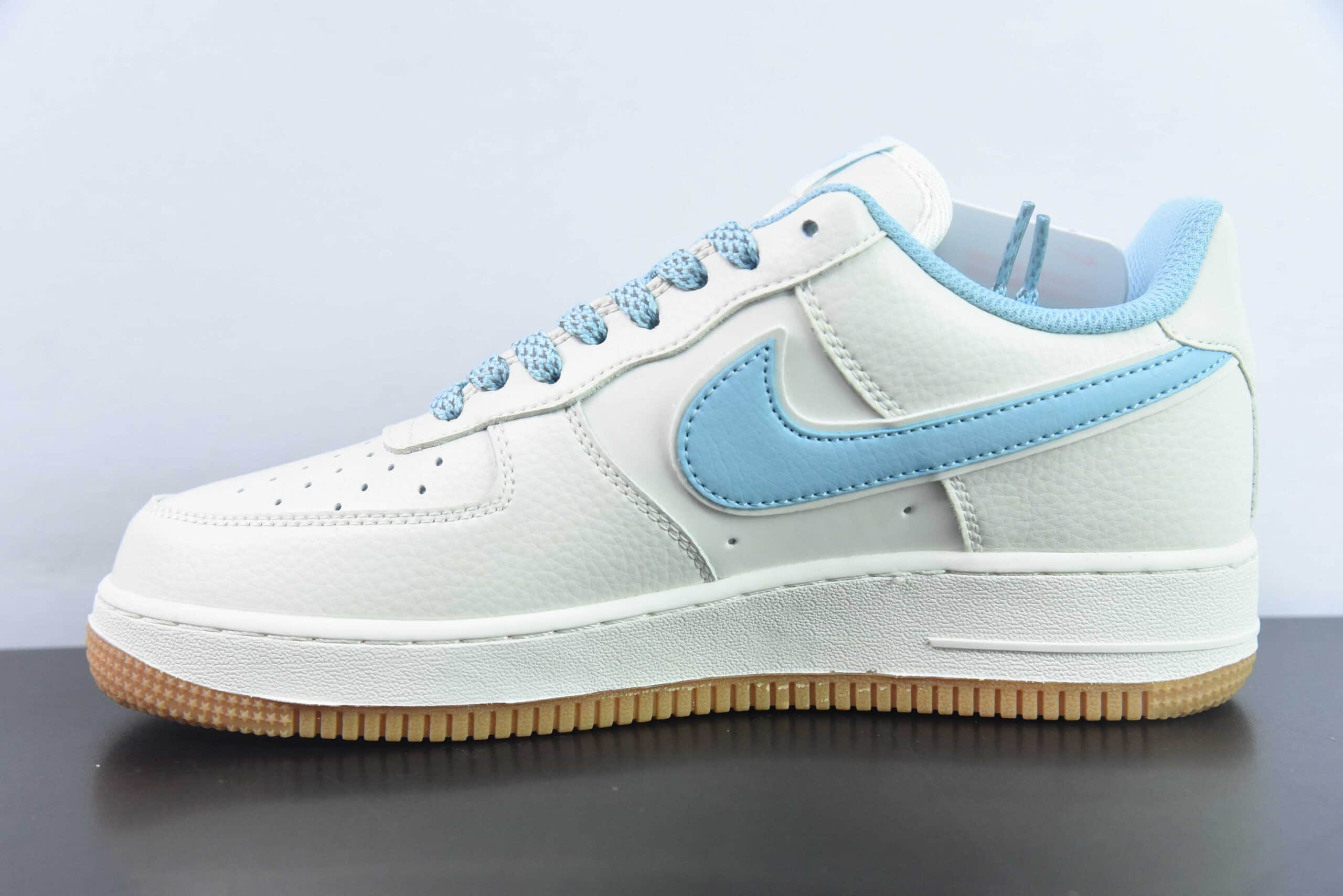 耐克NIke Air Force 1 '07 Low “米白浅蓝满天星”空军一号低帮运动鞋纯原版本 货号：HD1689-108