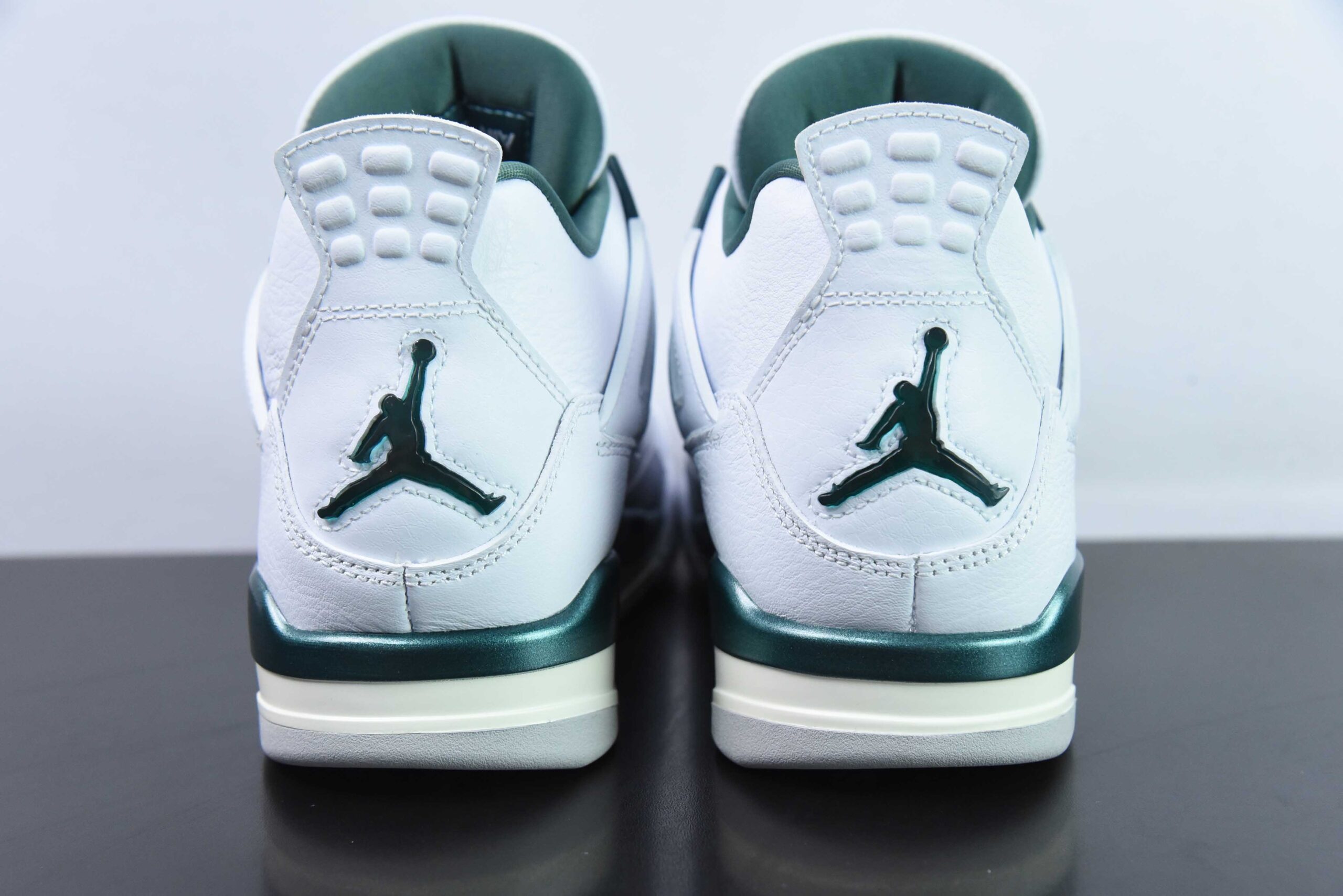 乔丹Air Jordan AJ4 Retro 氧化白绿男子文化篮球鞋纯原版本 货号：FQ8138-103