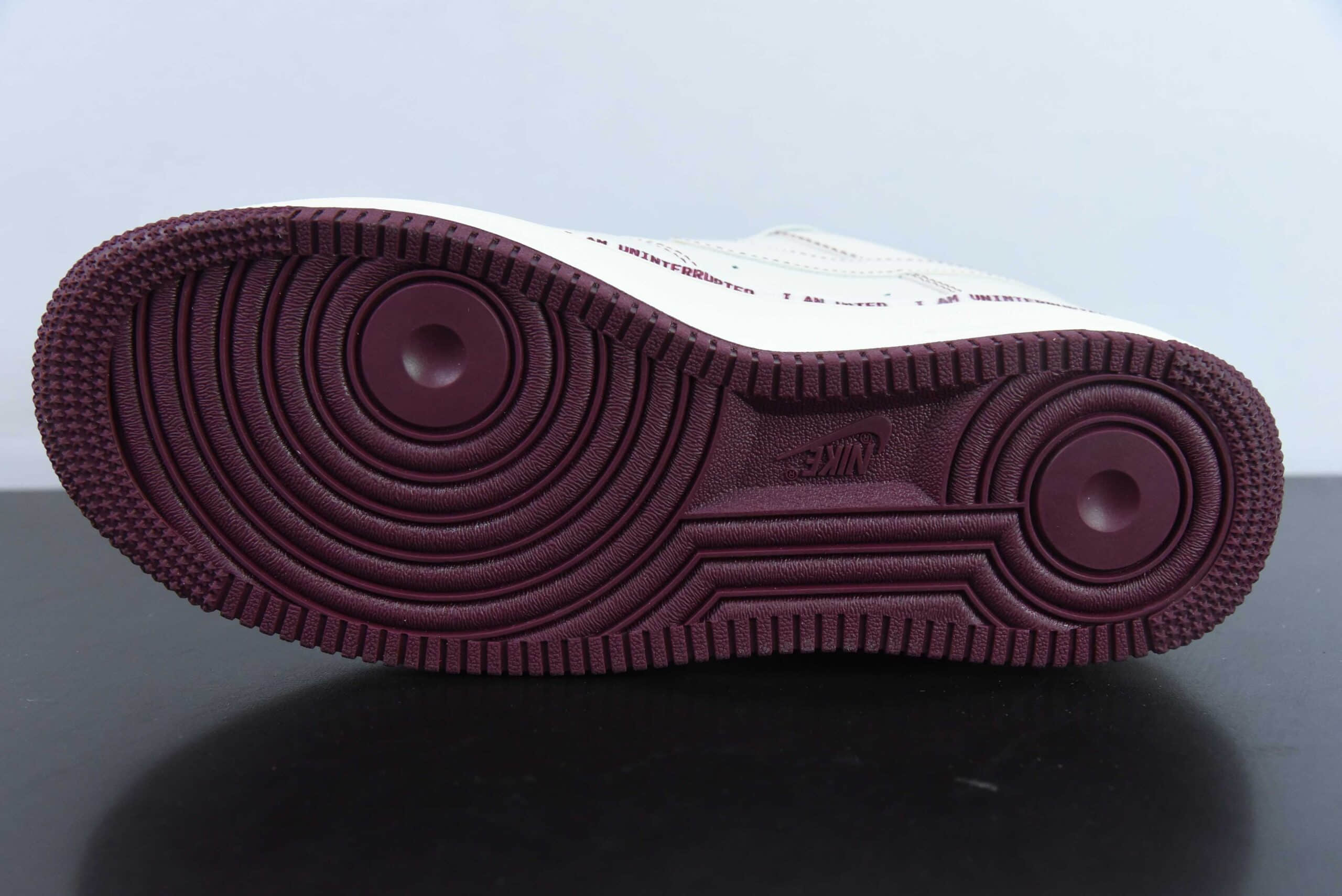 耐克Nike Uninterrupted x Nk Air Forece 1'07 Low MORE THAN 酒红签名涂鸦空军一号满天星低帮休闲板鞋纯原版本货号：HL6959-887