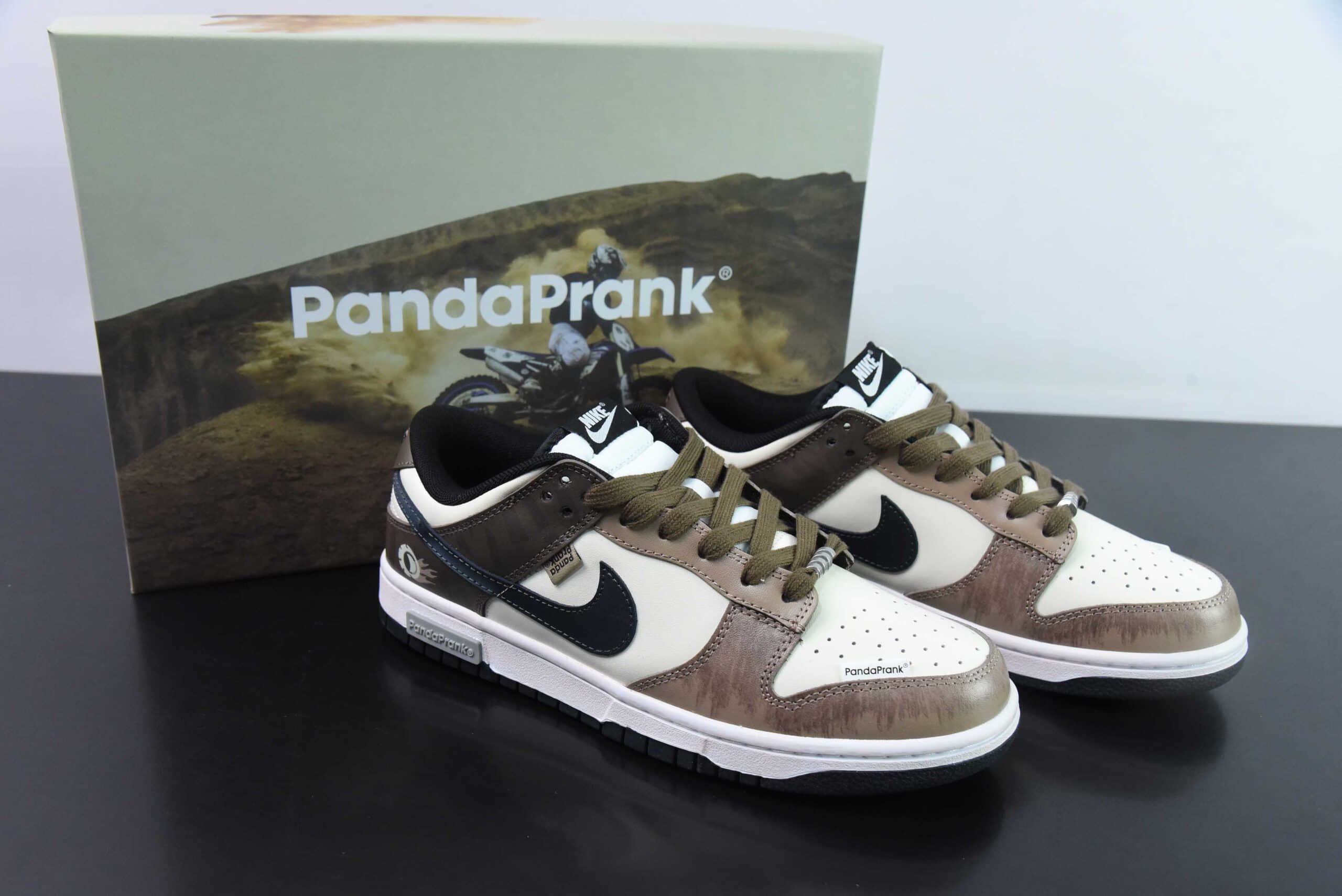 耐克Nike SB Dunk Low 熊猫恶作剧街头竞速涂鸦心情SB绑带低帮休闲板鞋纯原版本 货号： DD1391-100 