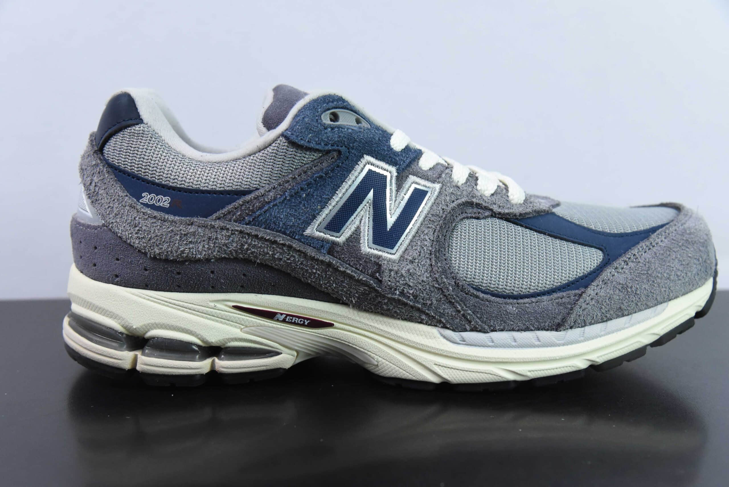 新百伦New Balance 2002系列经典蓝灰复古休闲跑步鞋纯原版本 货号：M2002REL