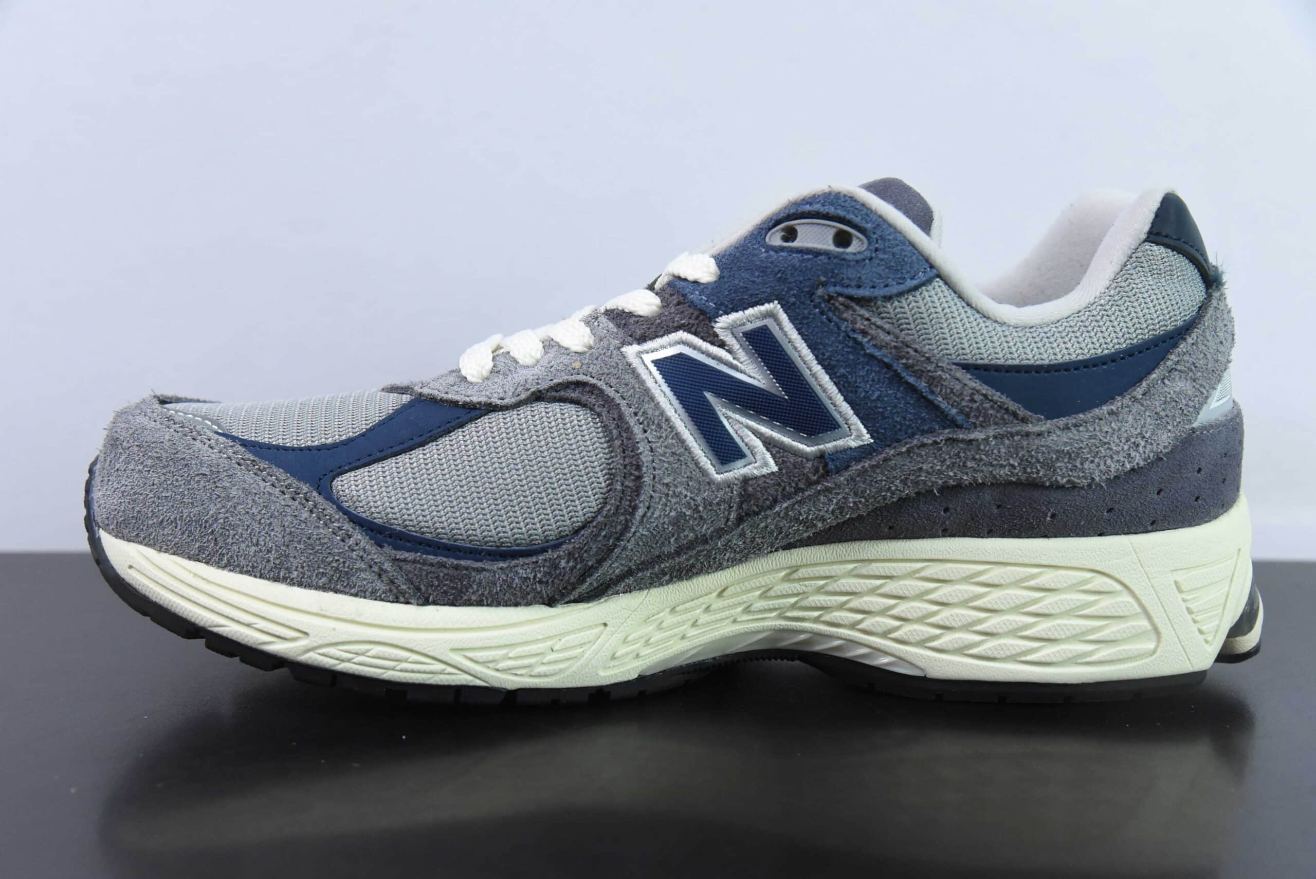 新百伦New Balance 2002系列经典蓝灰复古休闲跑步鞋纯原版本 货号：M2002REL