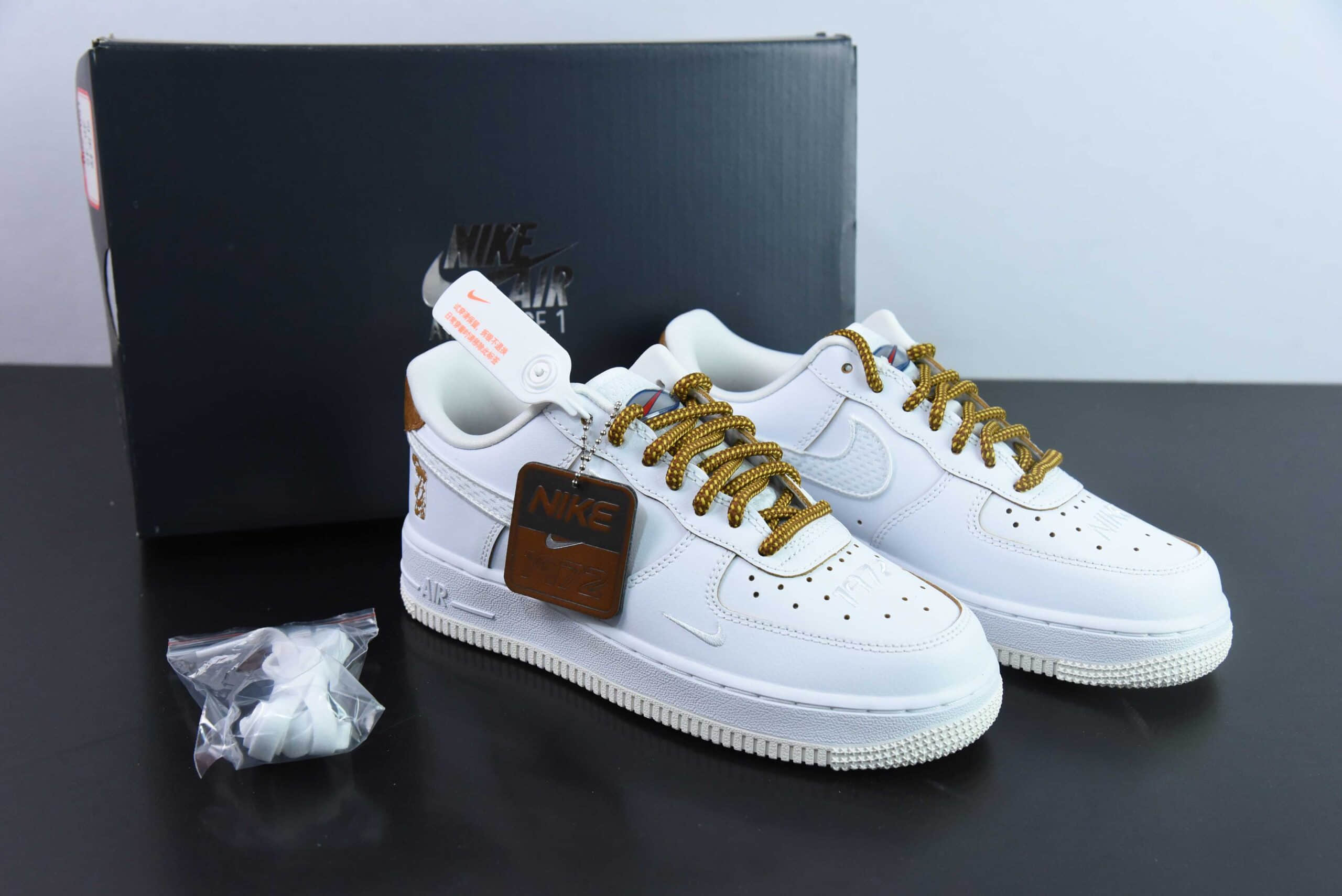 耐克Nike Air Force 1 Low 麻棕蓝红鸳鸯空军一号低帮运动休闲板鞋纯原版本 货号：HF5716-111 