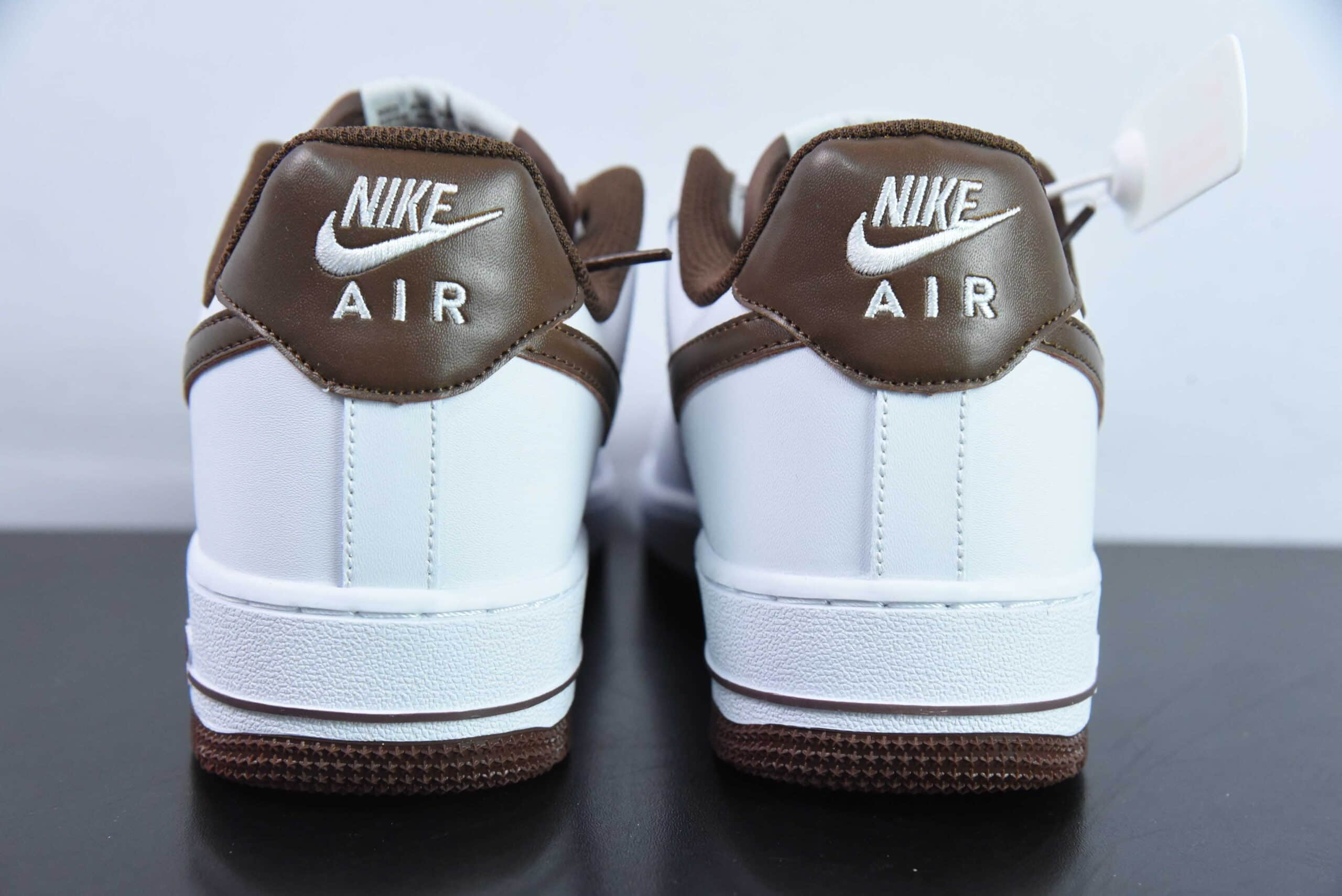 耐克Nike Air Force 1'07 Low 联名定制款白棕空军一号低帮休闲板鞋纯原版本 货号：306509-121