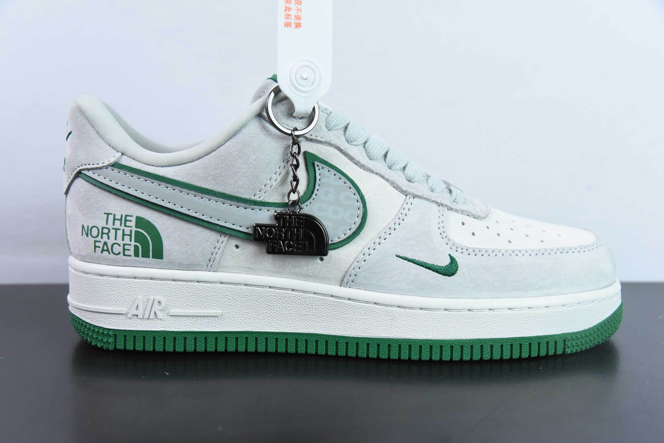耐克Nike Air Force 1'07 Low 北面CDG联名米绿猪八空军一号低帮休闲板鞋纯原版本 货号：HD1968-021