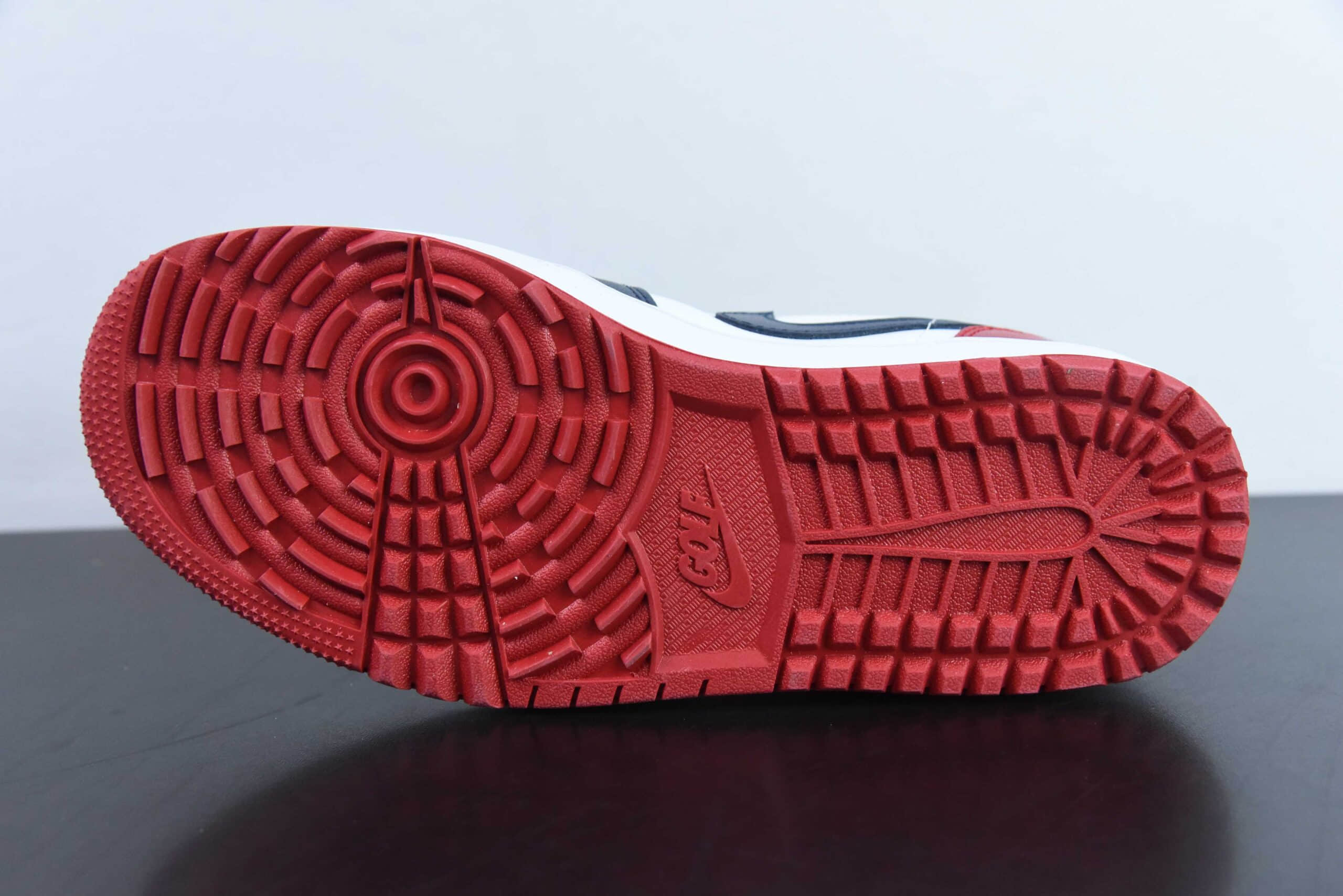 乔丹Air Jordan 1 Low Golf AJ1 乔1全新高尔夫版红白蓝脚趾低帮篮球鞋纯原版本 货号：DD9315-113 