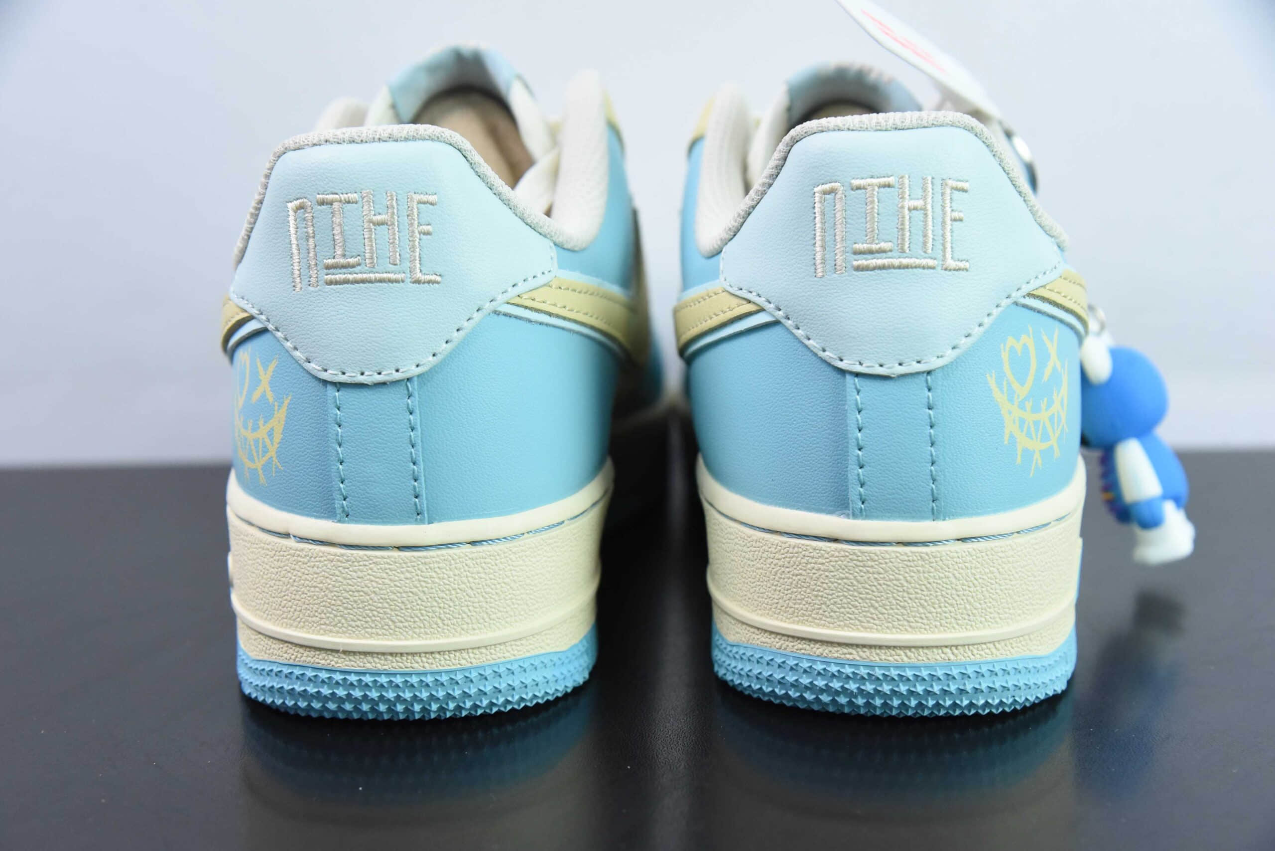 耐克NIke Air Force 1 '07 Low “Piemon”“小丑皇”空军一号低帮定制板鞋纯原版本 货号：XL2312-555 