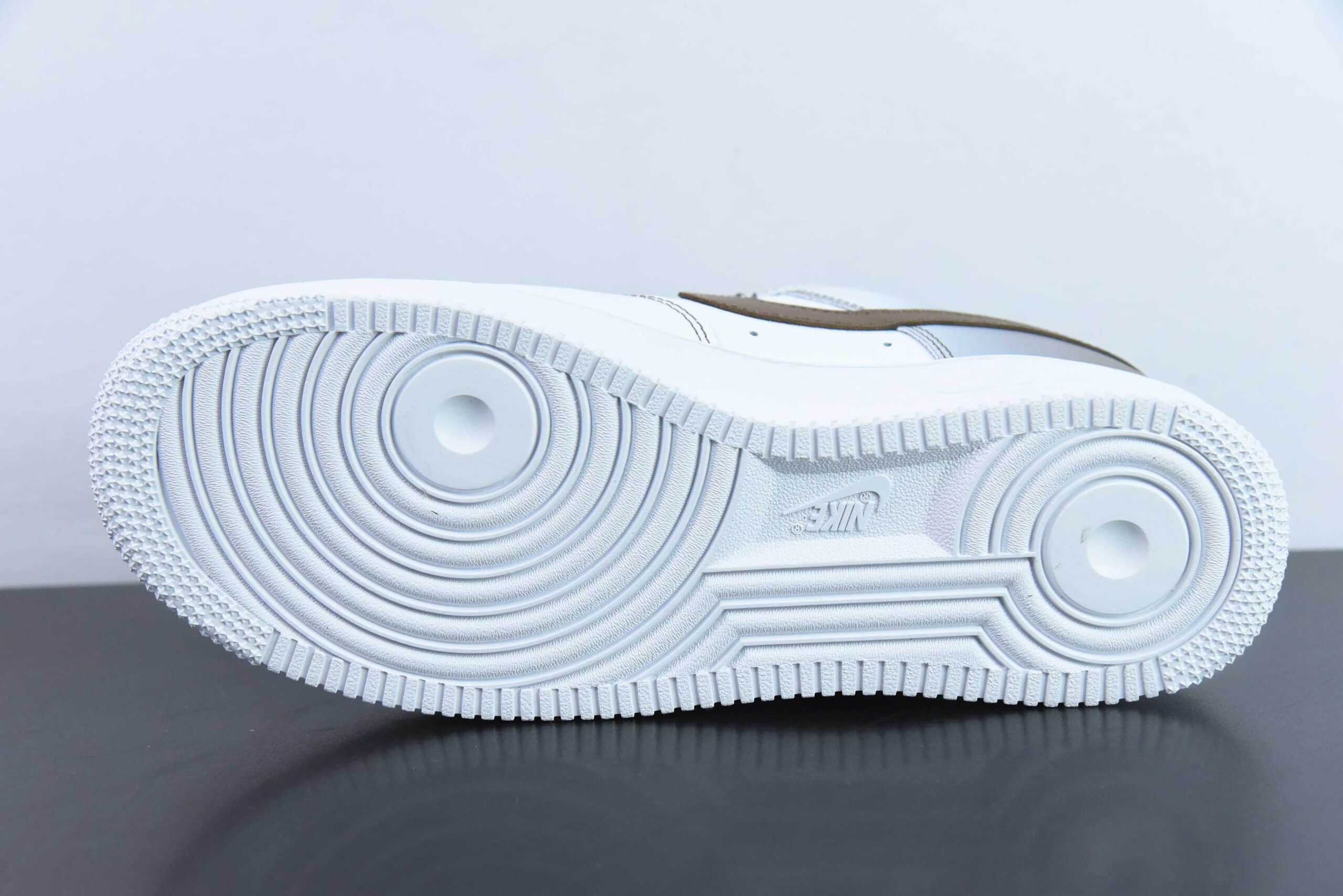 耐克Nike Air Force 1'07 Low 官方爆款定制二次元主题渐变褐勾空军一号低帮休闲板鞋纯原版本 货号：FN0366-103