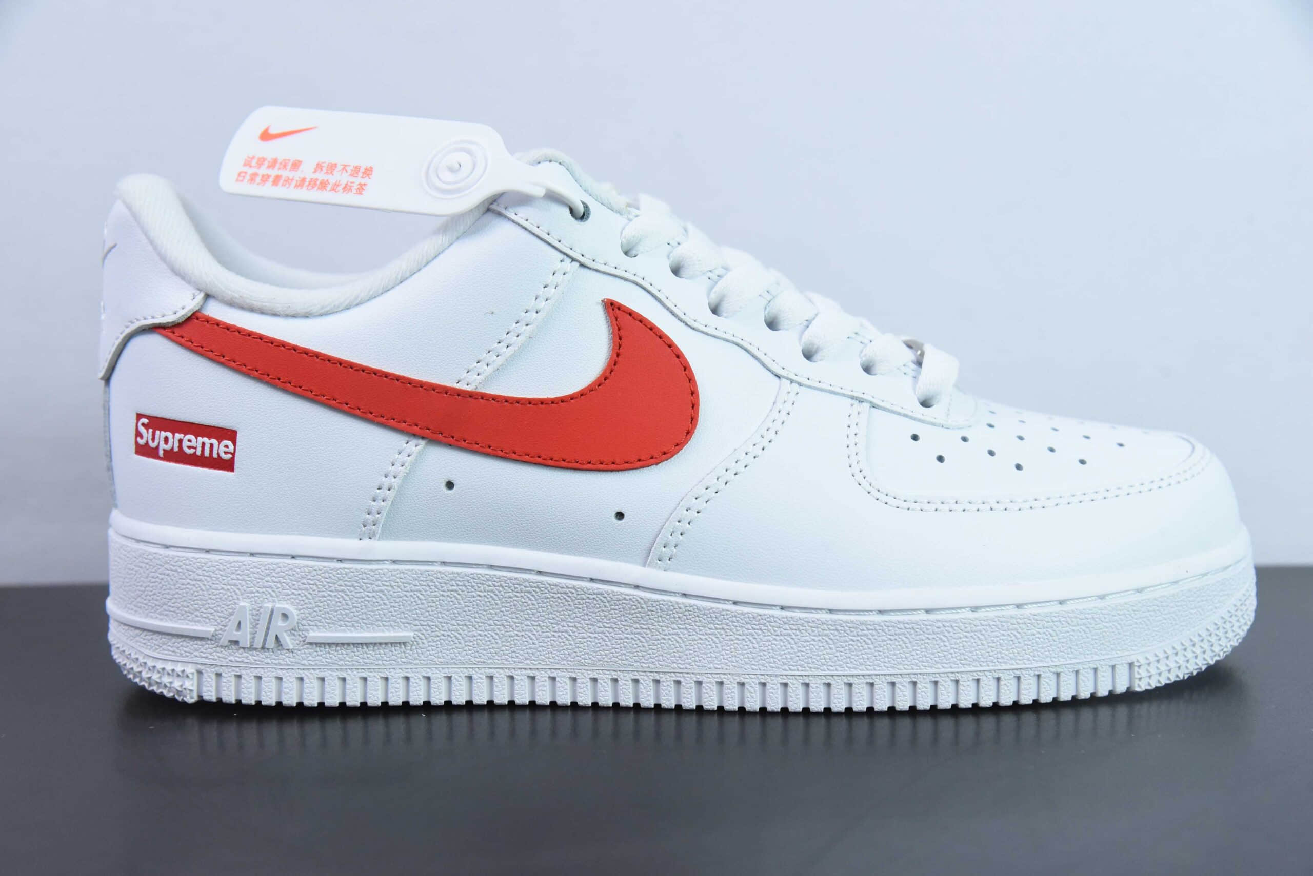 耐克Nike Supreme x Nk Air Force 1'07 Low 白红联名空军一号低帮休闲板鞋纯原版本 货号：CU9225-101