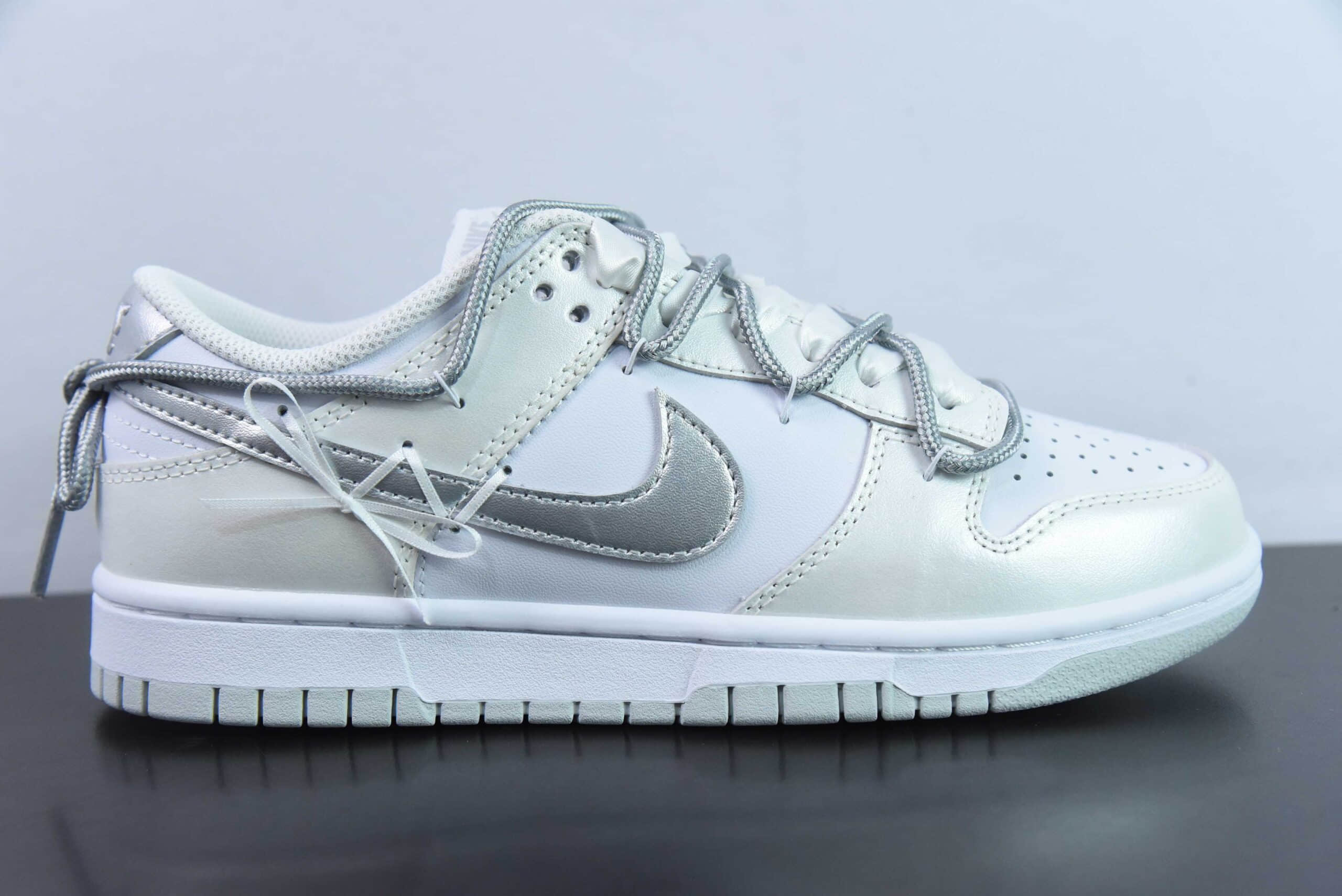耐克Nike Dunk Low 轻银芭蕾白银SB低帮休闲滑板鞋纯原版本 货号：DH9765-102 