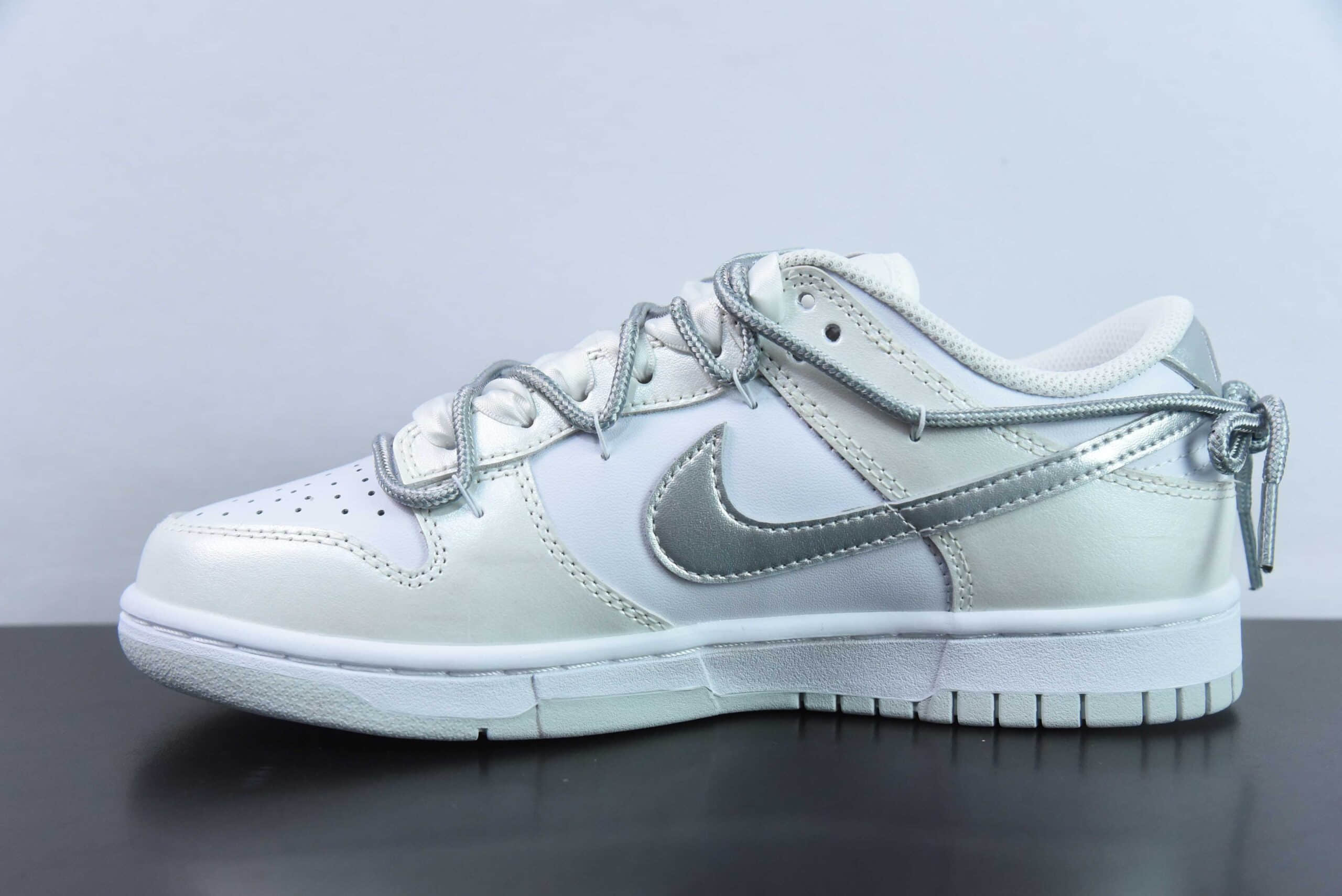 耐克Nike Dunk Low 轻银芭蕾白银SB低帮休闲滑板鞋纯原版本 货号：DH9765-102 