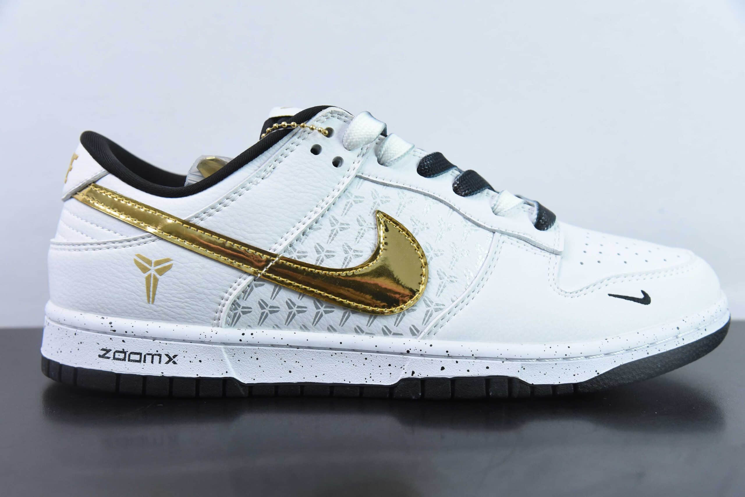 耐克Nike Dunk Low 科比系列白金黄勾周年高端定制低帮休闲板鞋纯原版本 货号：FC1688-193 