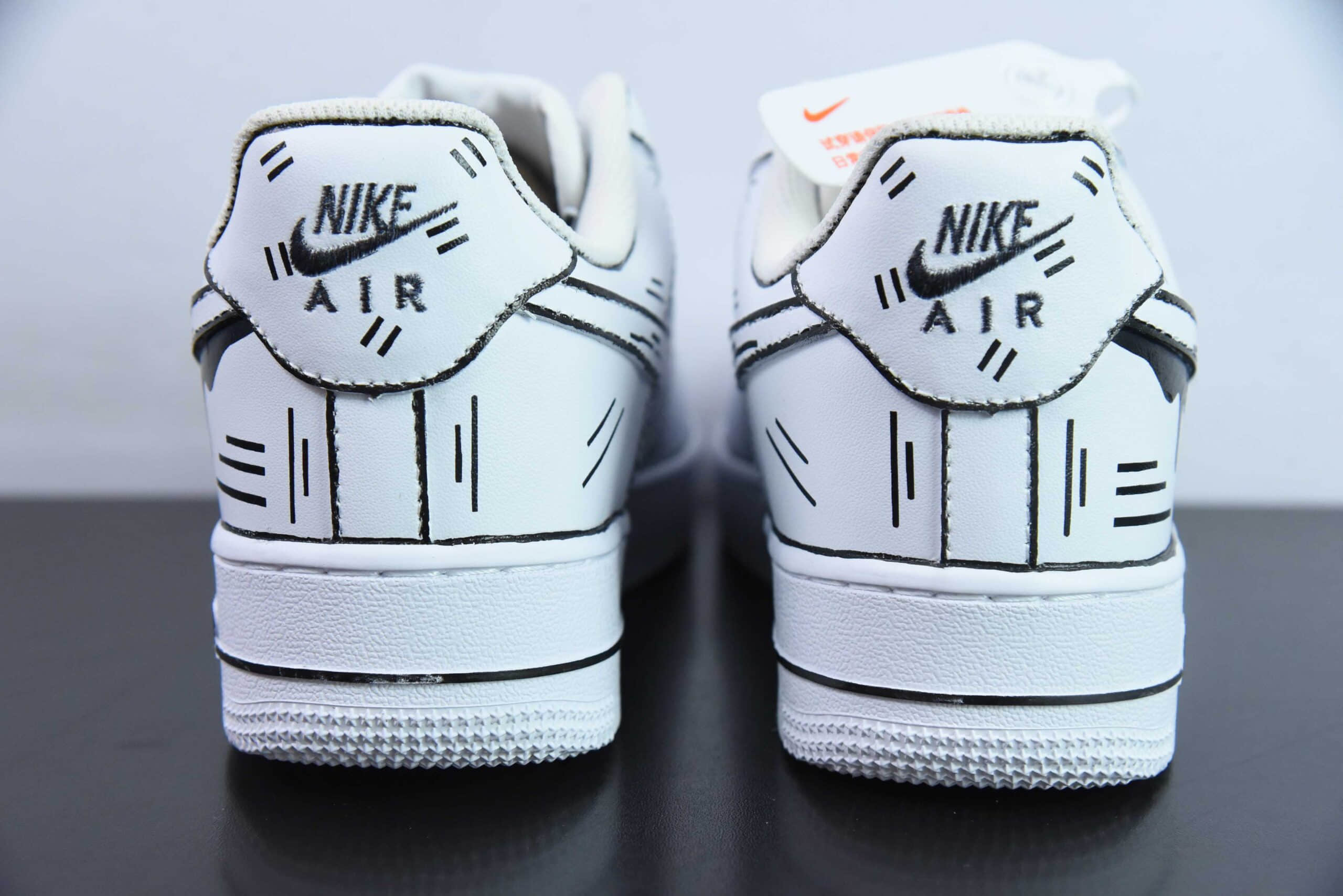 耐克Nike Air Force 1'07 Low 二次元黑白手绘富流油空军一号低帮休闲板鞋纯原版本 货号：CW2288-811