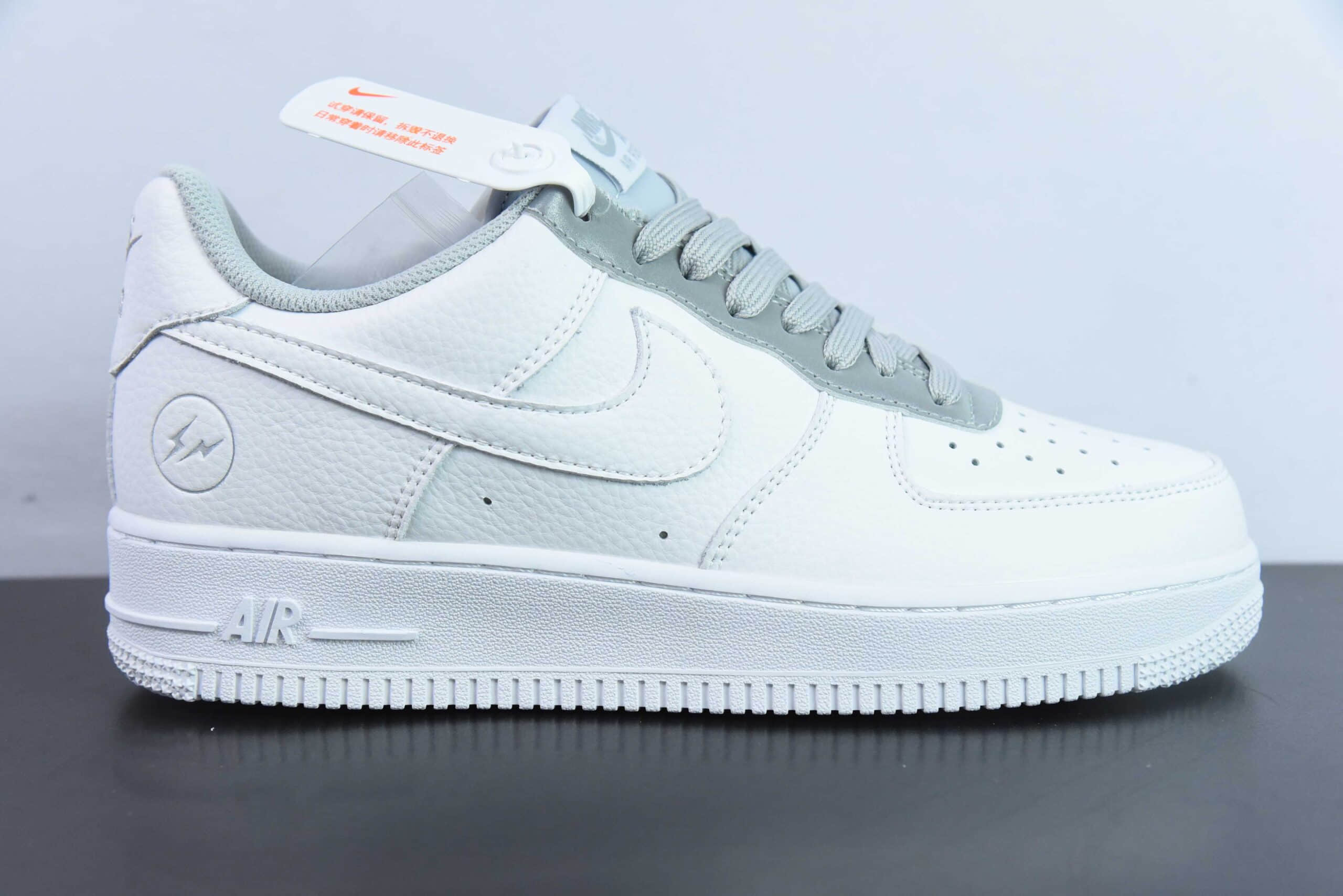 耐克Nike Air Force 1 Low 闪电印花白灰空军一号低帮运动休闲板鞋纯原版本 货号：TT0801-605