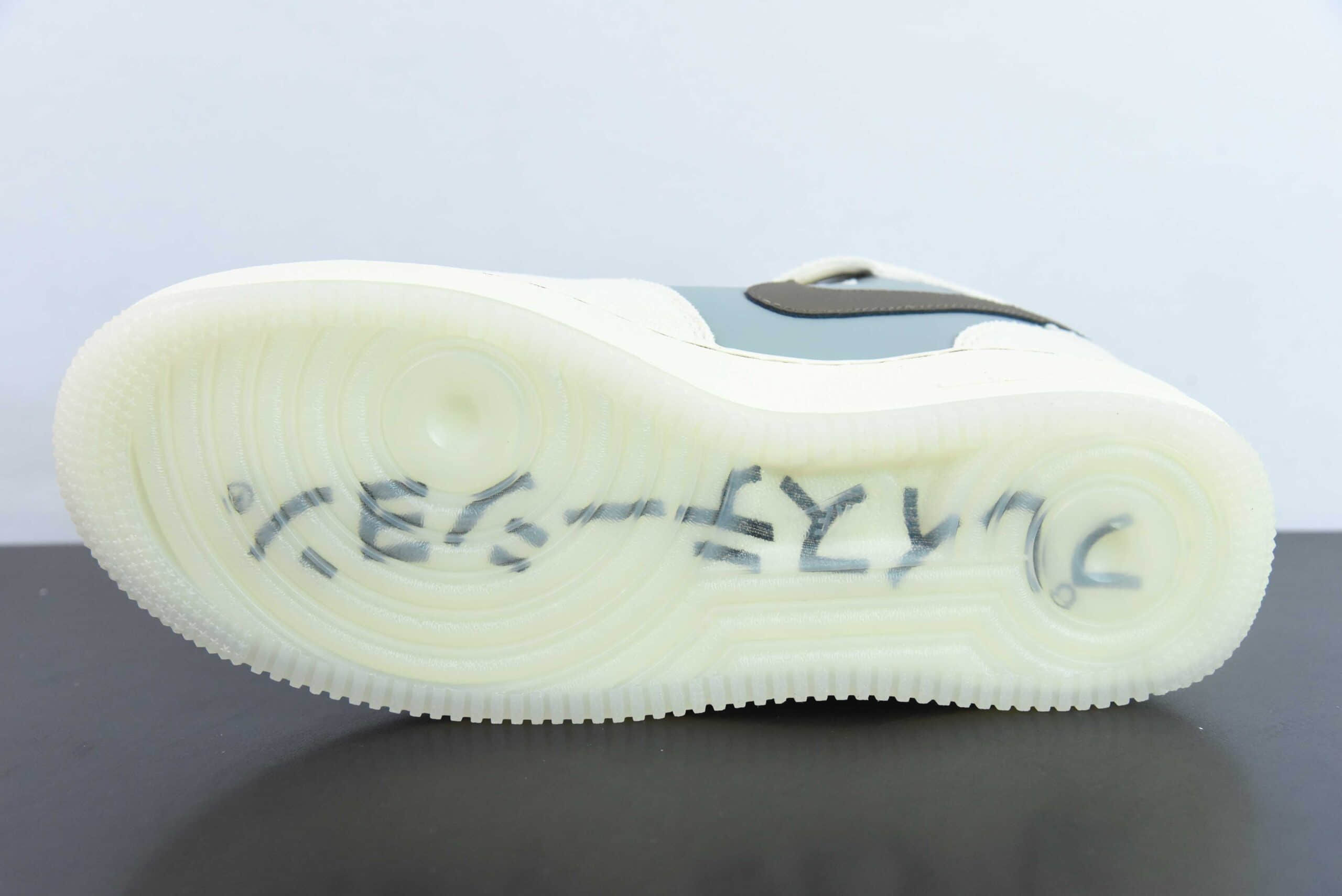 耐克Nike Travis Scott x Sony PlayStation 5 x Nk Air Force 1'07 Mid PS5 索尼联名倒钩联名款扣篮系列中帮经典百搭休闲运动板鞋纯原版本 货号：BQ5828-202