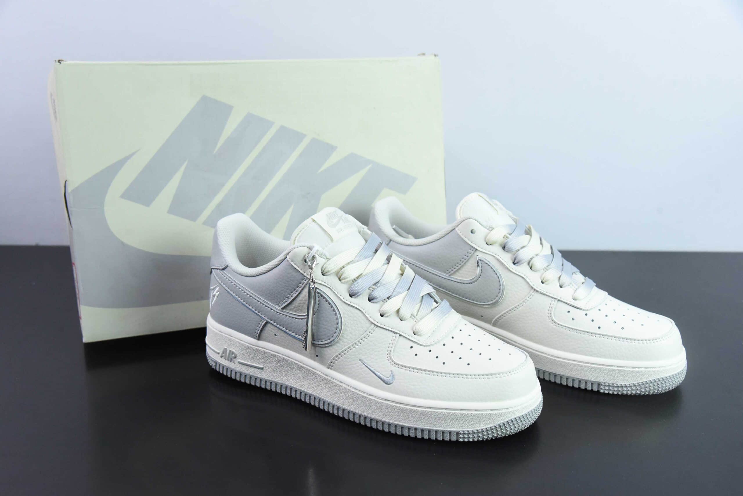 耐克Nike Air Force 1 '07 Low TS米白灰小勾空军一号低帮休闲板鞋纯原版本 货号：IO5636-888