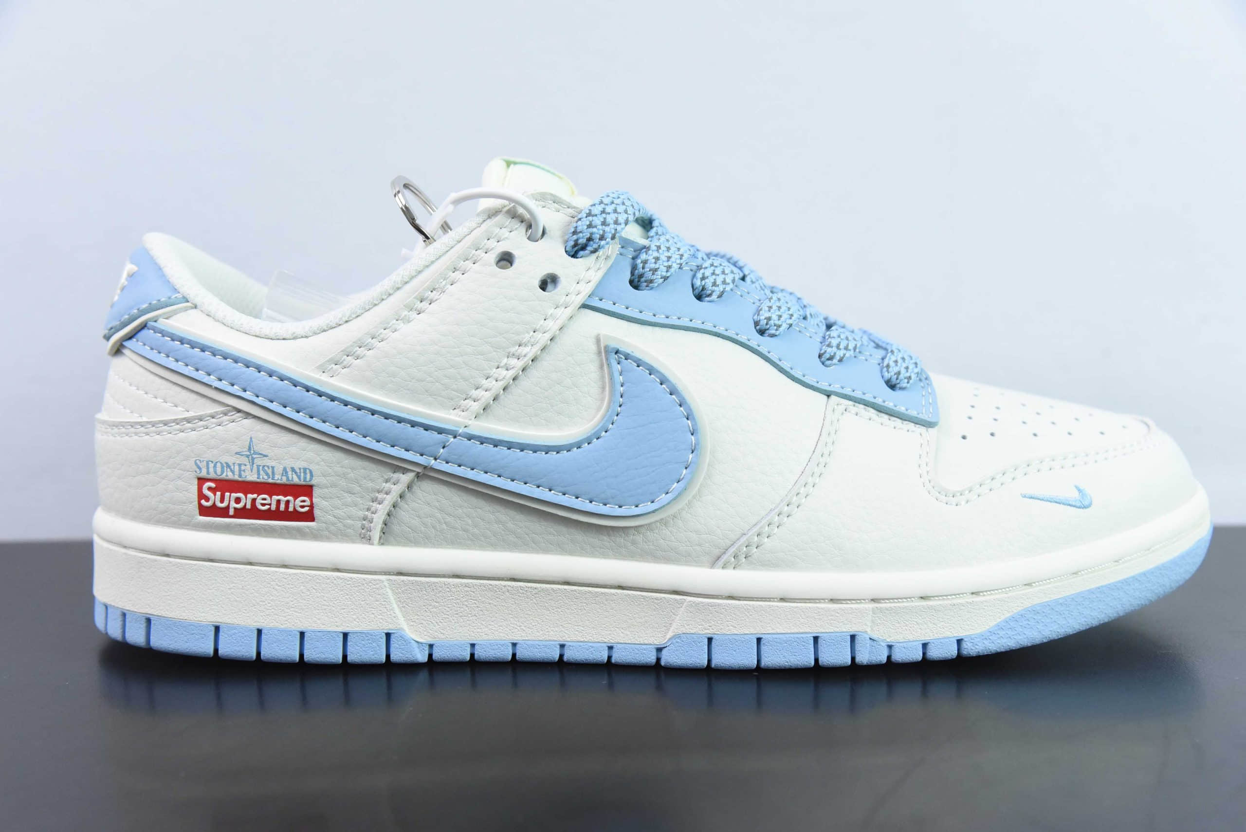 耐克Nike SB Dunk Low“石头岛Supreme联名蔚蓝满天星SB低帮休闲滑板鞋纯原版本 货号：BB9866-001