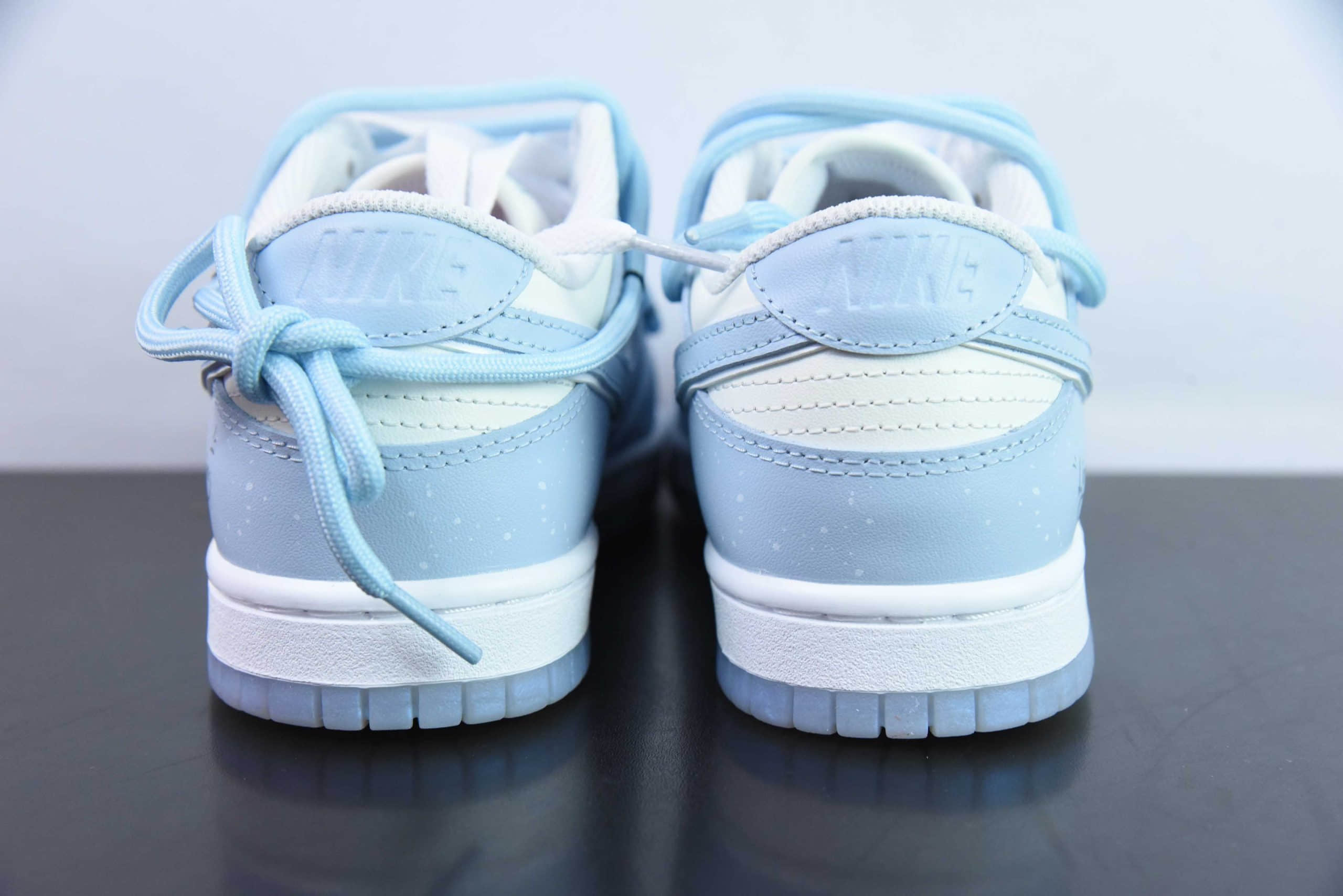耐克Nike SB Dunk Low 海盐青柠简约天蓝解构抽绳鞋带SB低帮休闲滑板鞋纯原版本 货号： FJ7743-194 