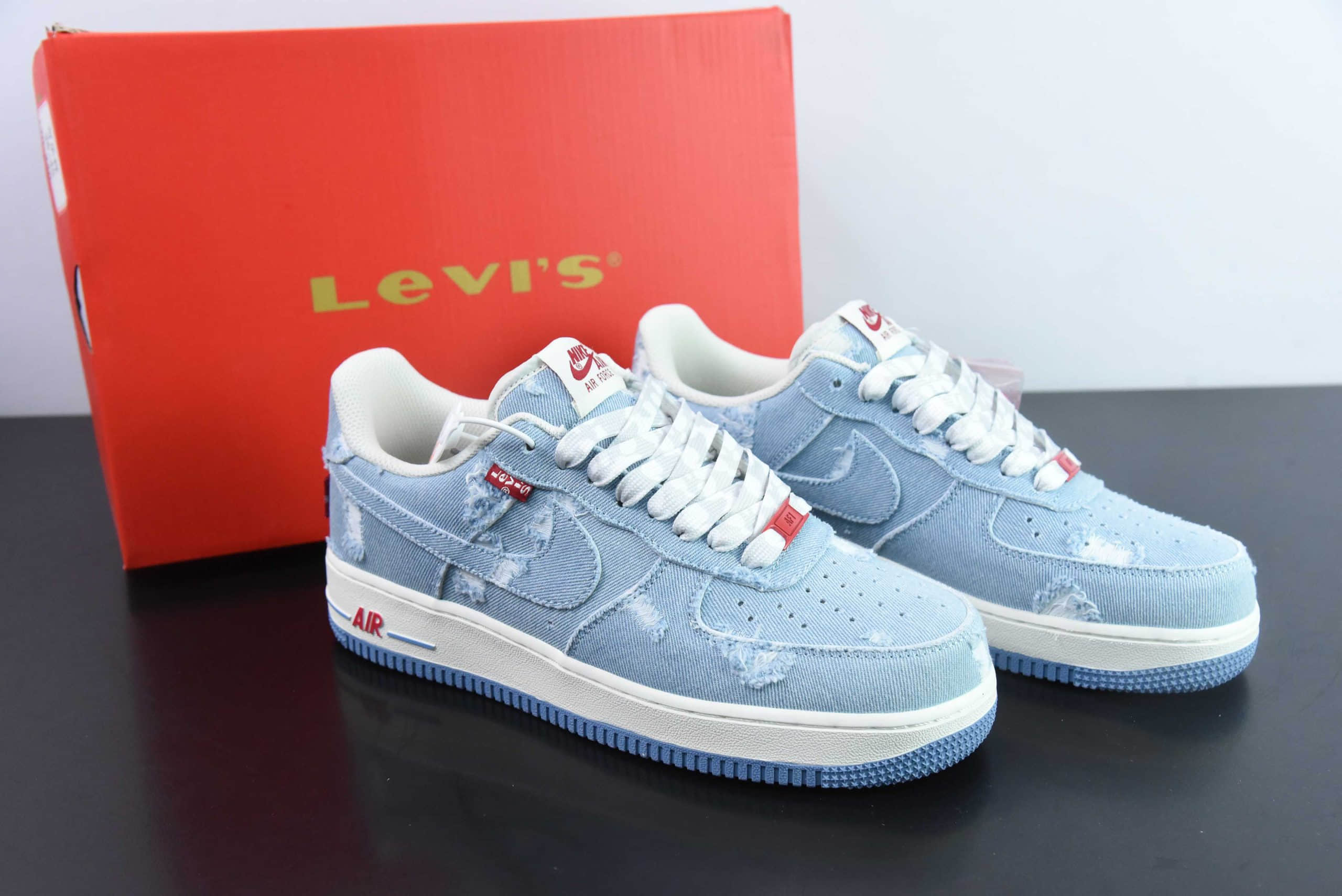 耐克Nike Levi's ×Nike Air Force 1 Low 李维斯联名牛仔空军一号低帮休闲板鞋纯原版本 货号：CH2211-168