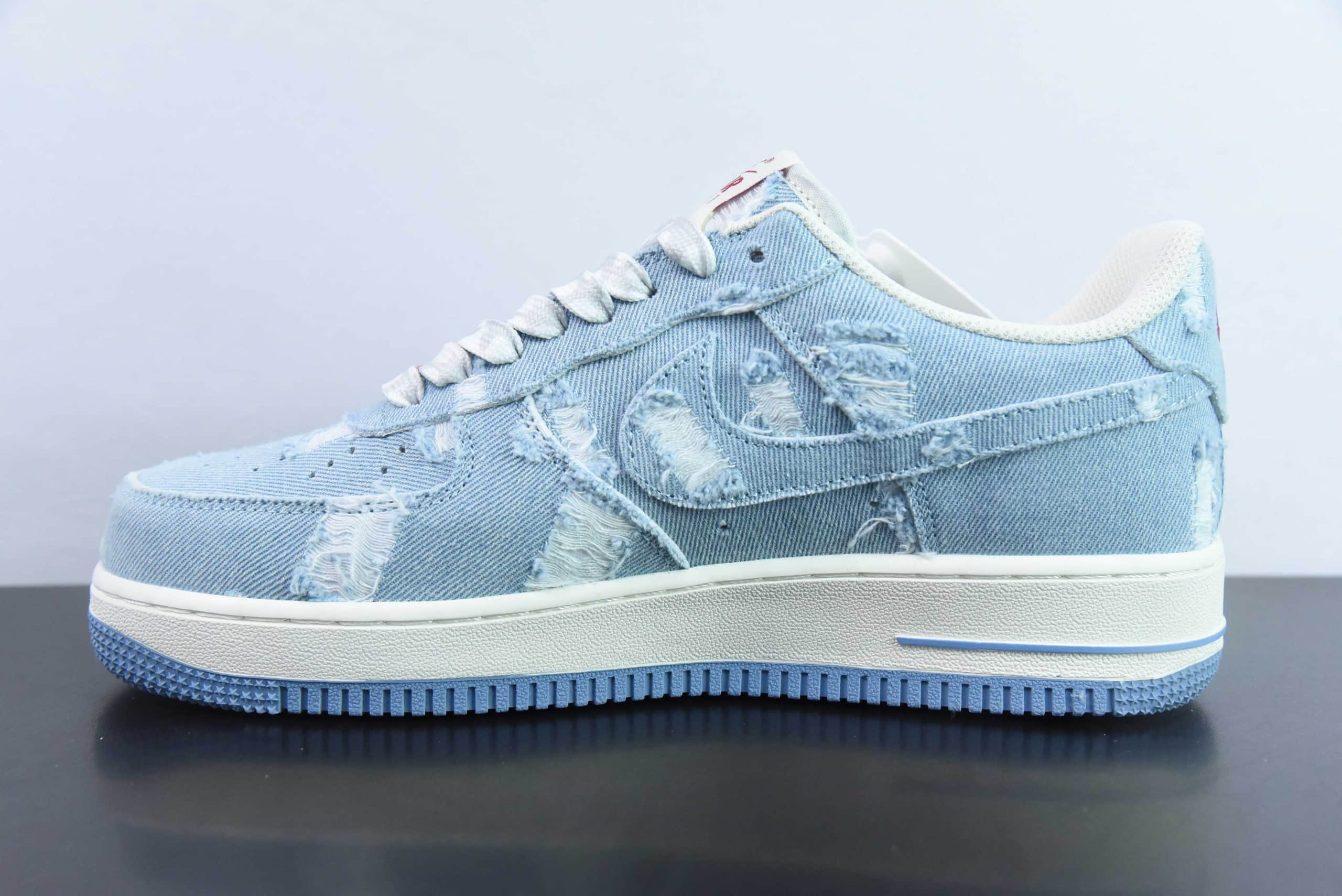 耐克Nike Levi's ×Nike Air Force 1 Low 李维斯联名牛仔空军一号低帮休闲板鞋纯原版本 货号：CH2211-168