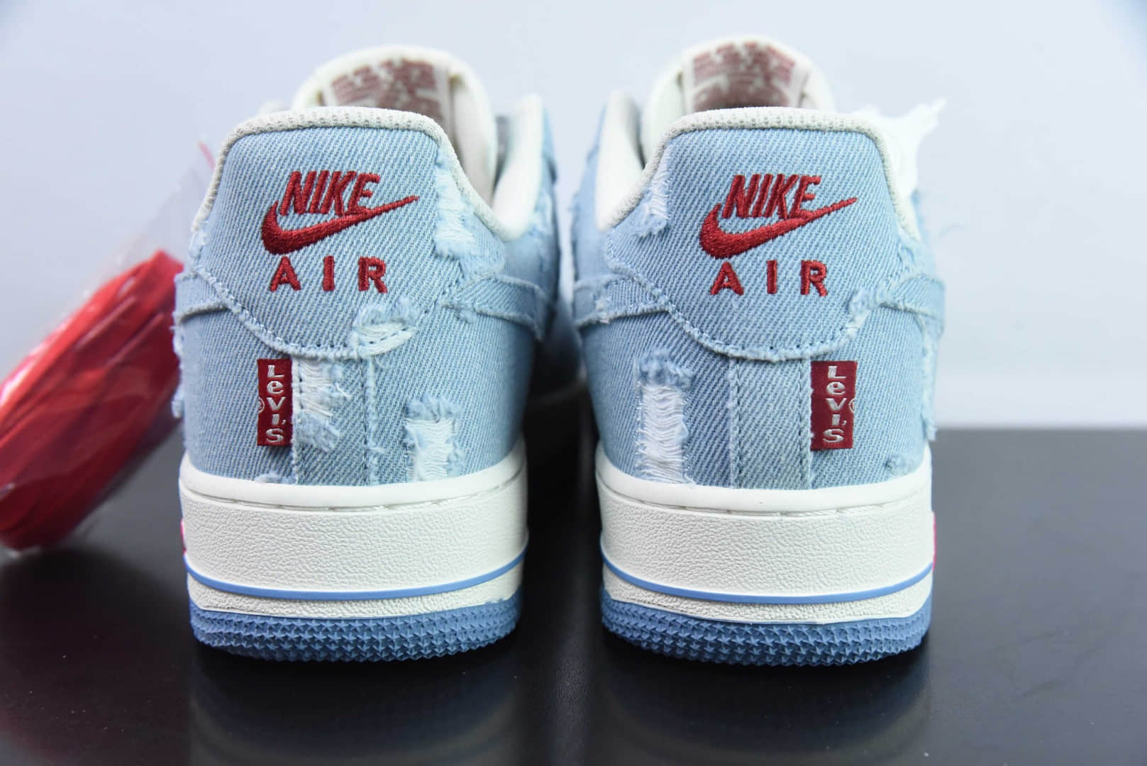 耐克Nike Levi's ×Nike Air Force 1 Low 李维斯联名牛仔空军一号低帮休闲板鞋纯原版本 货号：CH2211-168