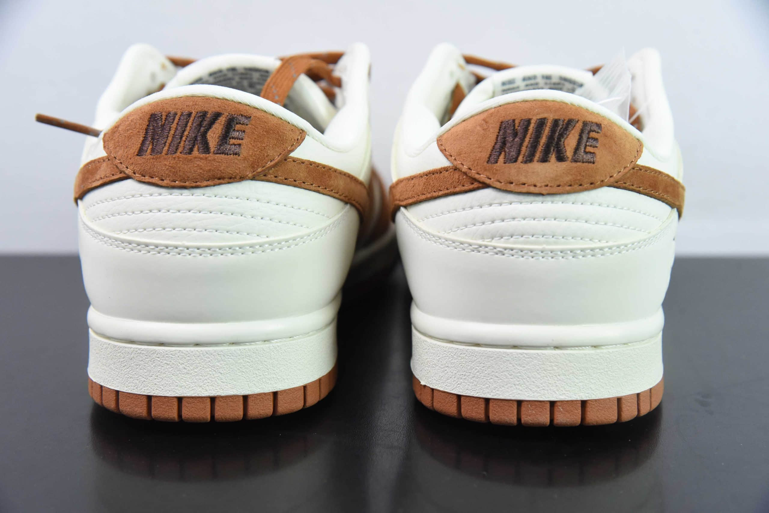 耐克Nike Dunk Low x Fragment闪电藤原浩米白棕拼色SB低帮休闲板鞋纯原版本 货号：XD6188-031 