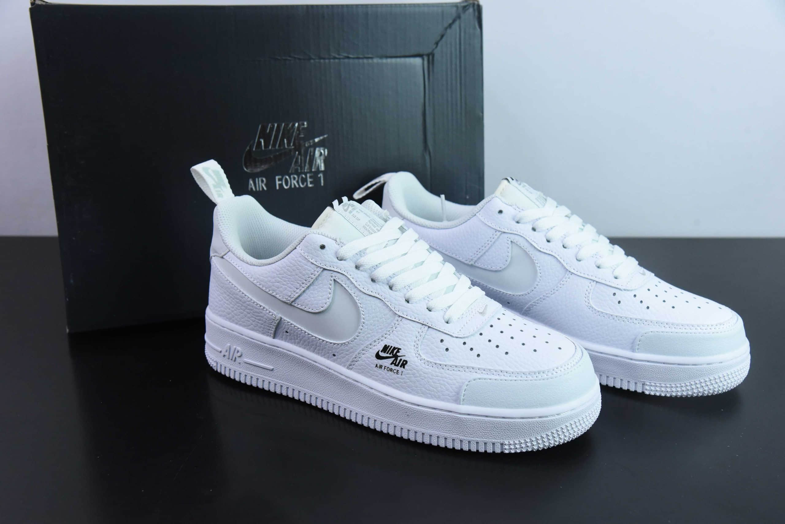 耐克Nike Air Force 1 Premium 全白3M配色空军一号低帮休闲板鞋纯原版本 货号：CV3039-100 