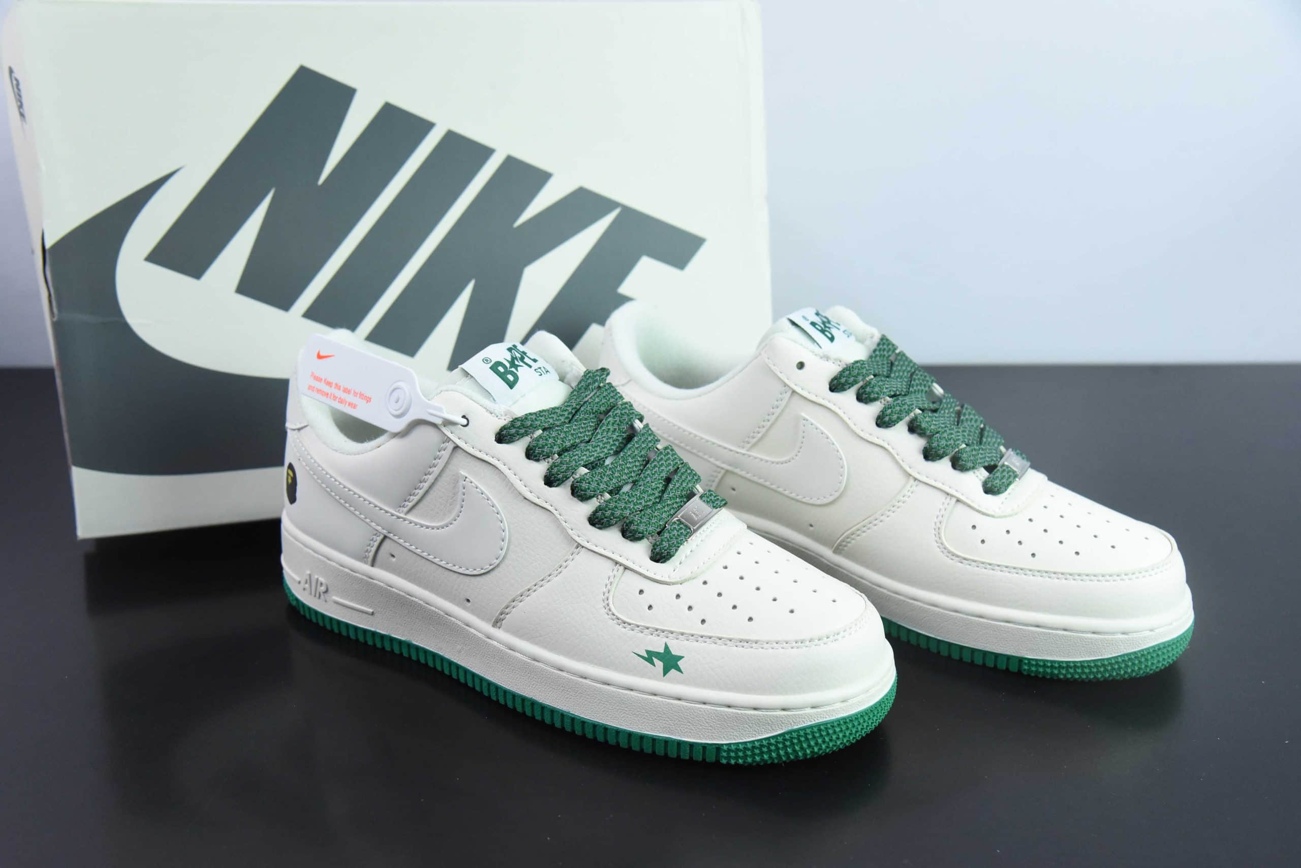 耐克Nike Air Force 1'07 Low BAPE联名米绿星星空军一号低帮休闲板鞋纯原版本 货号：FG6688-102