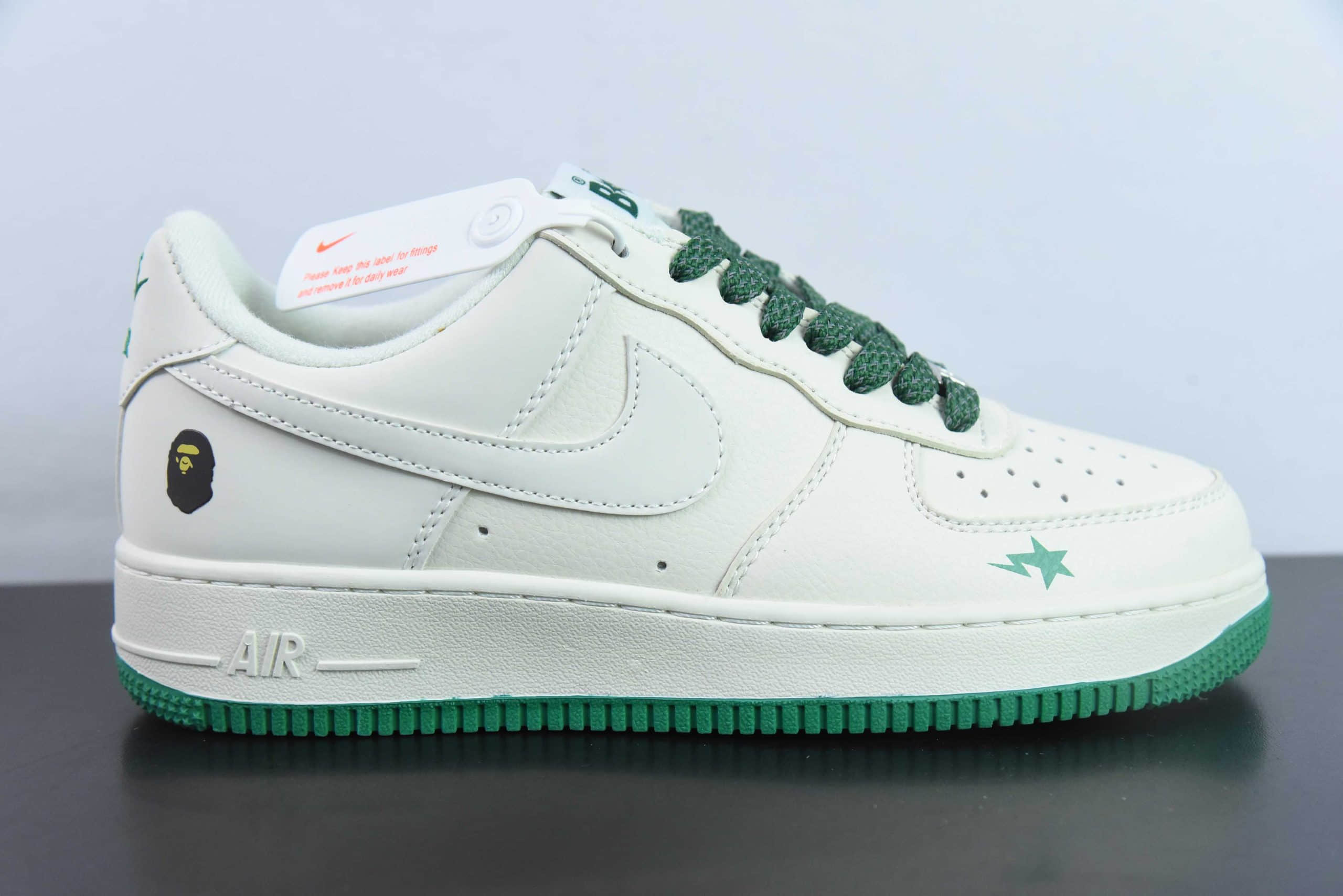 耐克Nike Air Force 1'07 Low BAPE联名米绿星星空军一号低帮休闲板鞋纯原版本 货号：FG6688-102