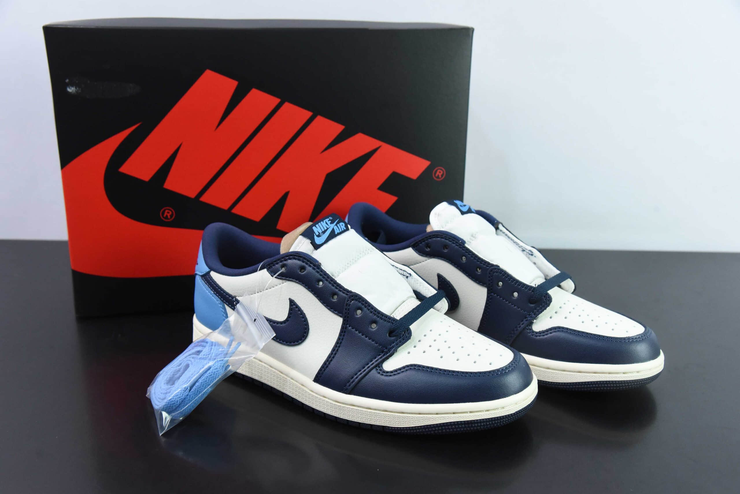 乔丹Air Jordan 1 LowBrown MochaAJ1蓝白黑曜石低帮经典复古文化休闲运动篮球鞋纯原版本 货号：CZ0790-400