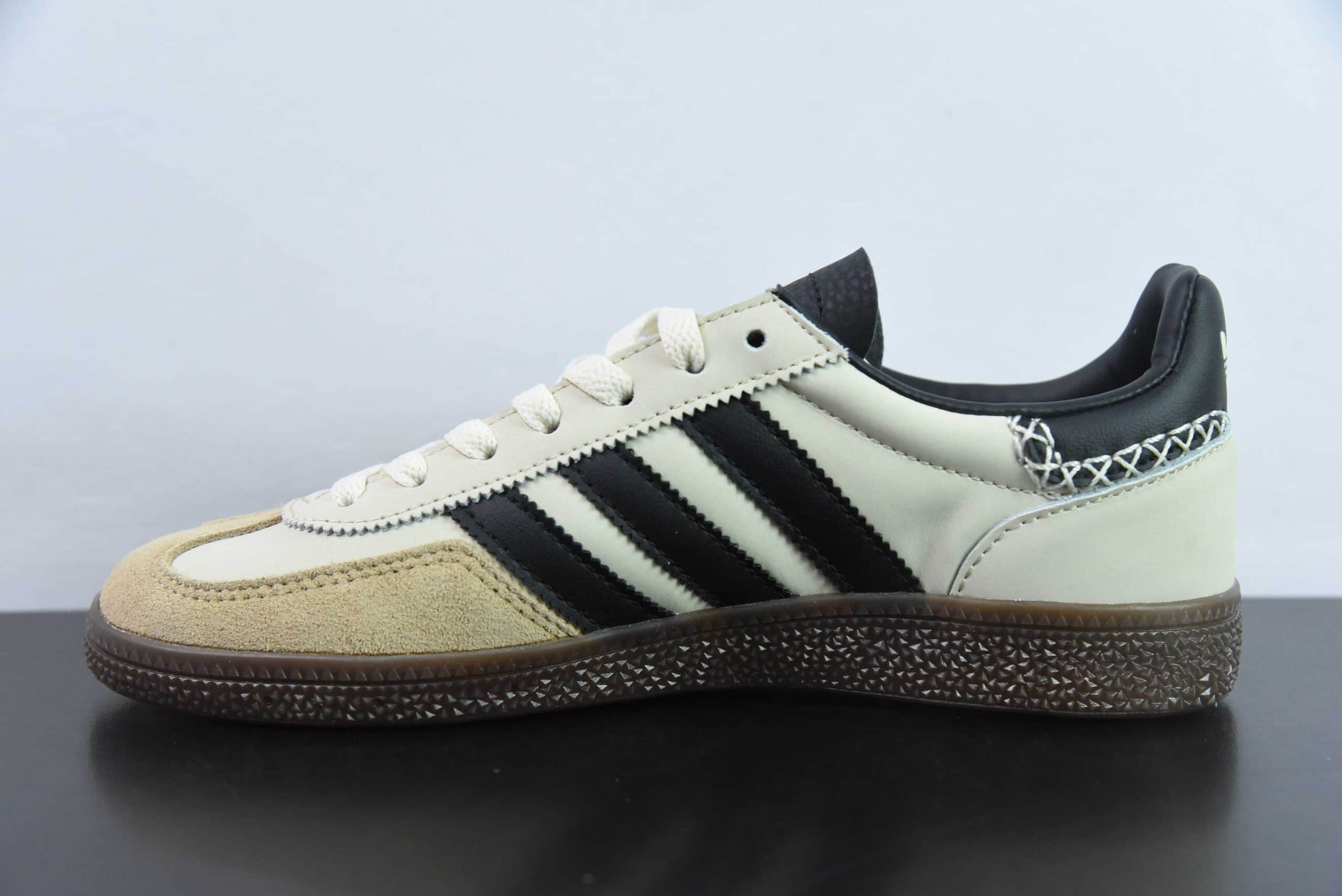 阿迪达斯Adidas Originals Handball Spezial ‘Wonder Beige’马克线手球运动员系列百搭休闲运动板鞋纯原版本 货号： IE3698 