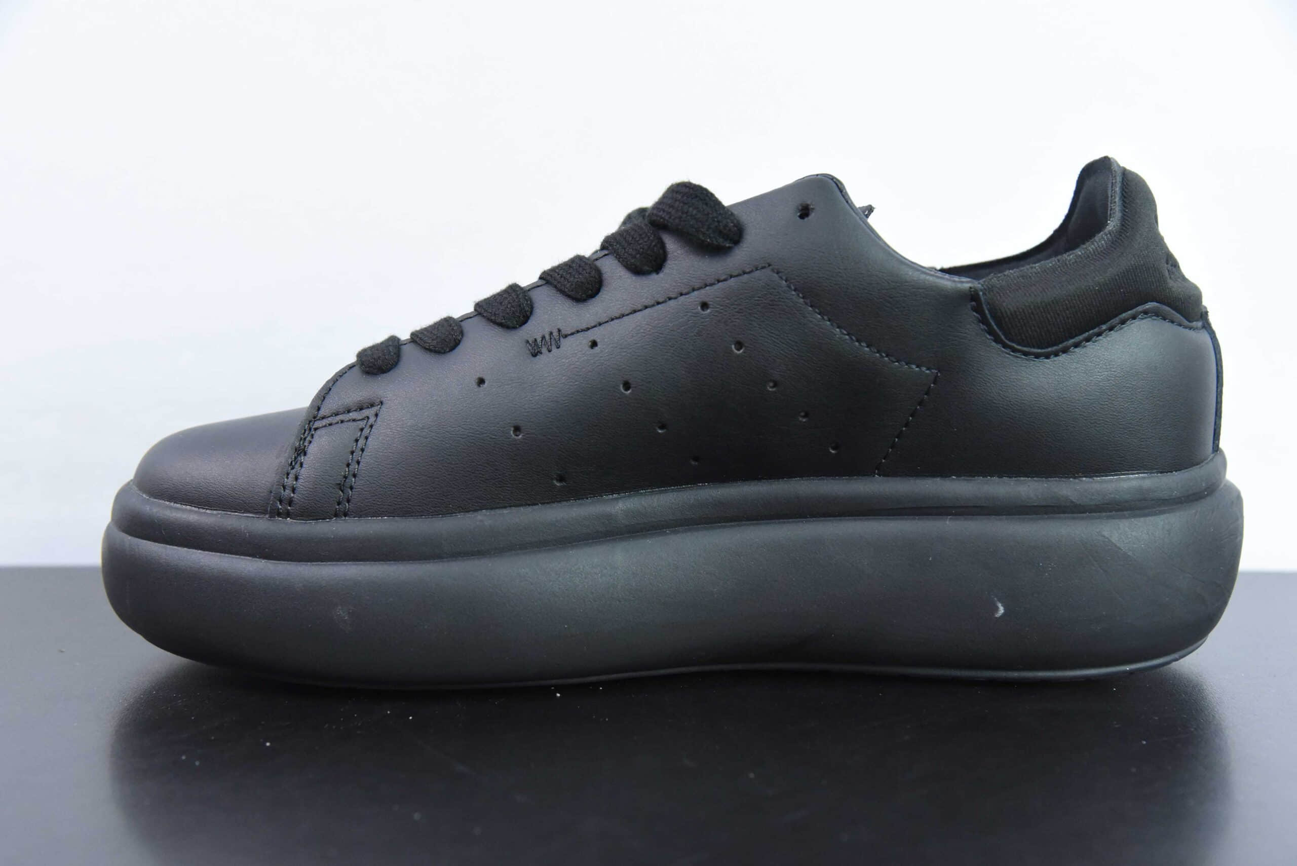 阿迪达斯Adidas Originals Stan Smith PE纯黑史密斯面包系列低帮轻量松糕经典百搭复古休闲运动厚底板鞋纯原版本 货号：IE0450