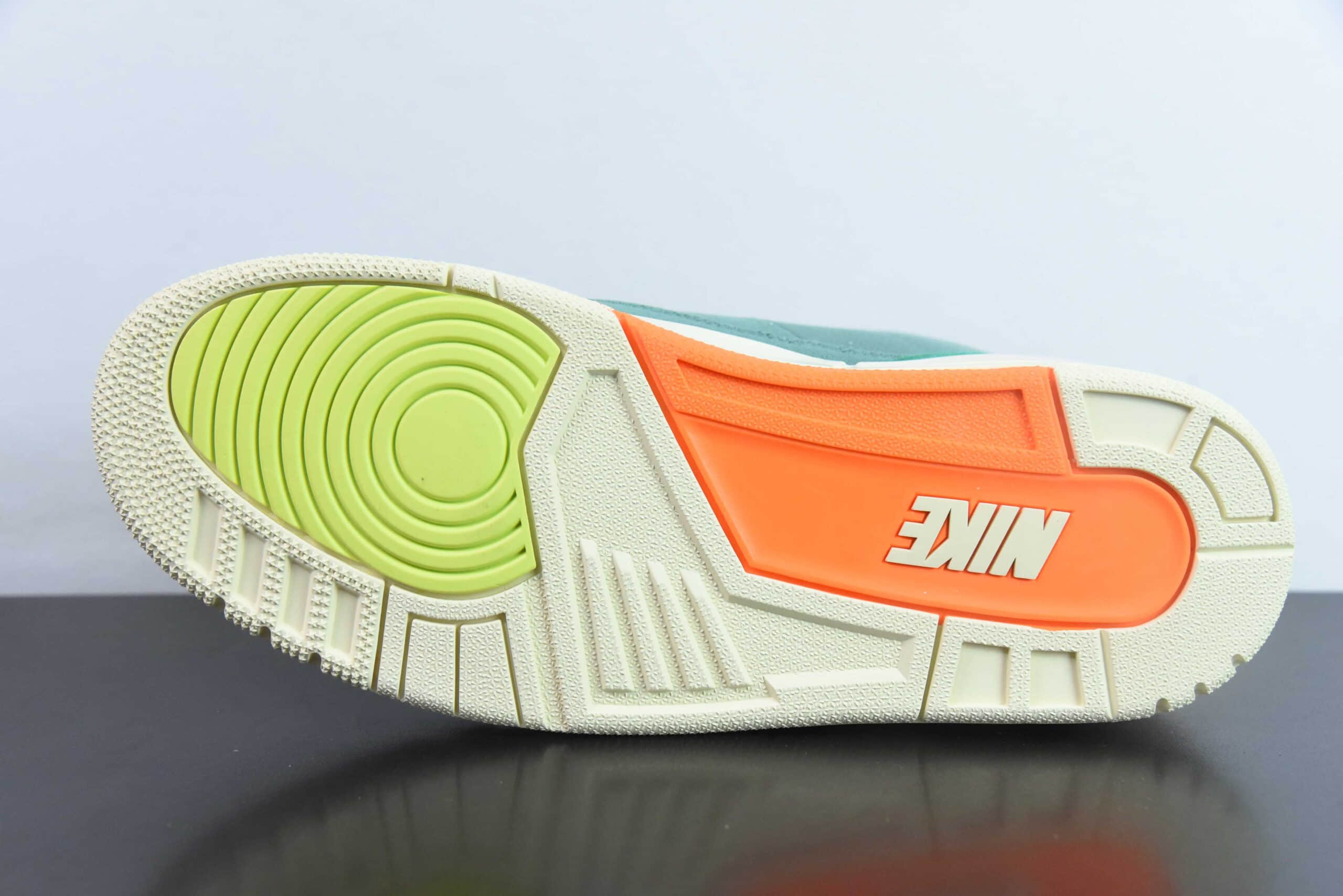 乔丹Nina Chanel Abney x Air Jordan AJ3 OG SP WMNS 艺术家联名绿色复古文化篮球鞋纯原版本 货号：FZ7974-300