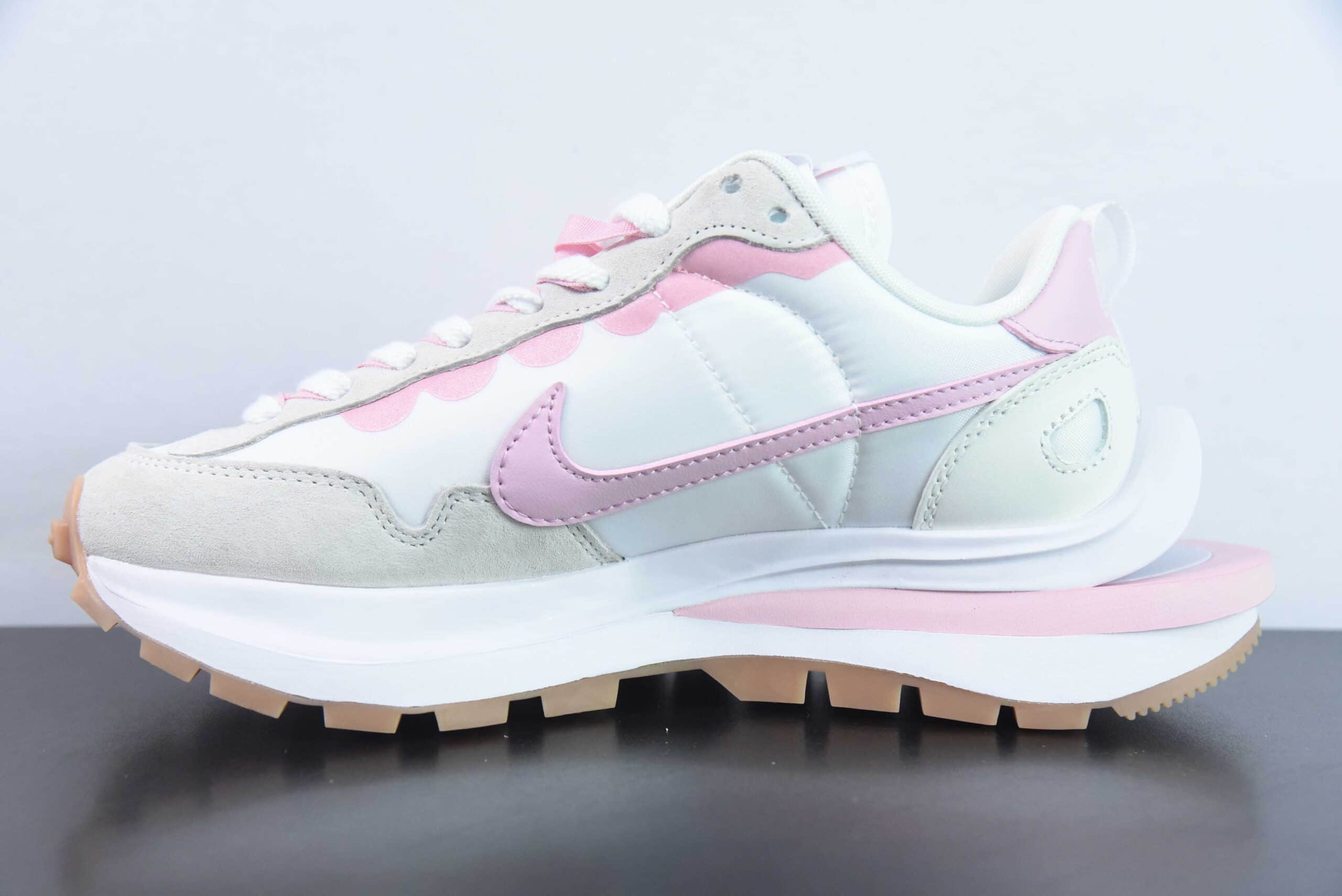 耐克Nike Sacai x VaporWaffle sacai 3.0粉白重磅联名华夫低帮运动休闲走秀鞋纯原版本 货号：DD1875-116 