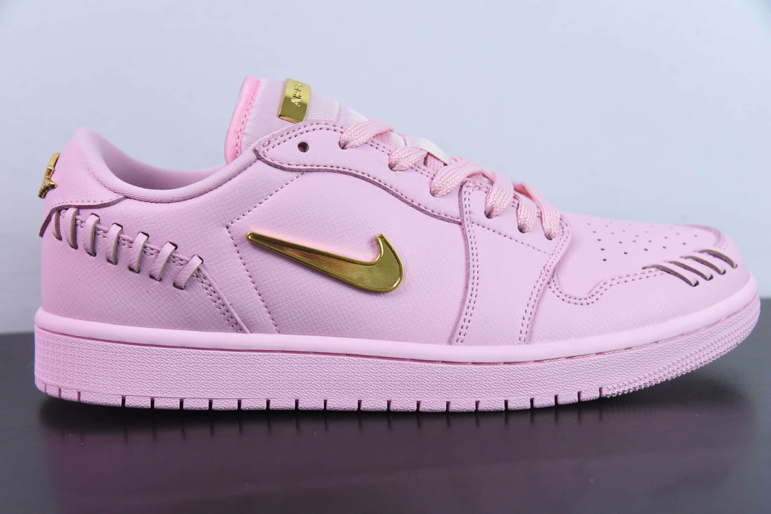 乔丹Air Jordan 1 Low Method of Make AJ1 乔1粉金色低帮文化休闲运动板鞋纯原版本 货号：FN5032-600 