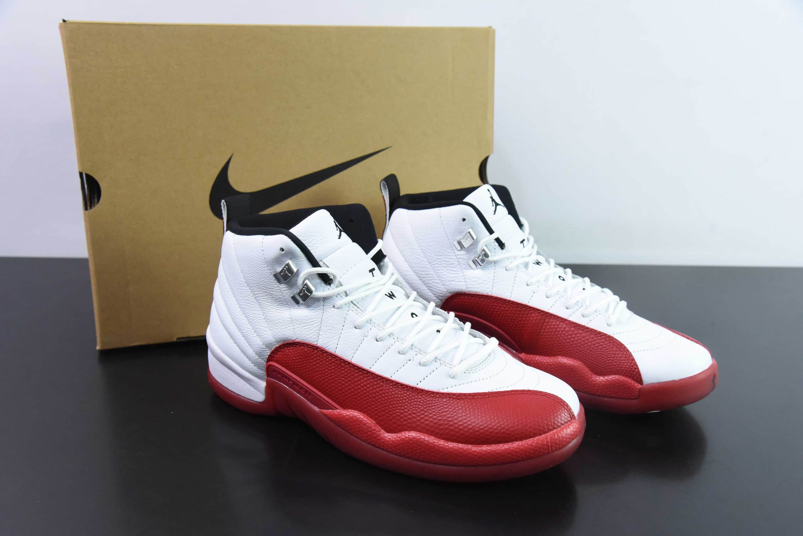 乔丹Air Jordan AJ12 Retro AJ12樱桃白红高帮男子复古文化篮球鞋纯原版本 货号：CT8013-116