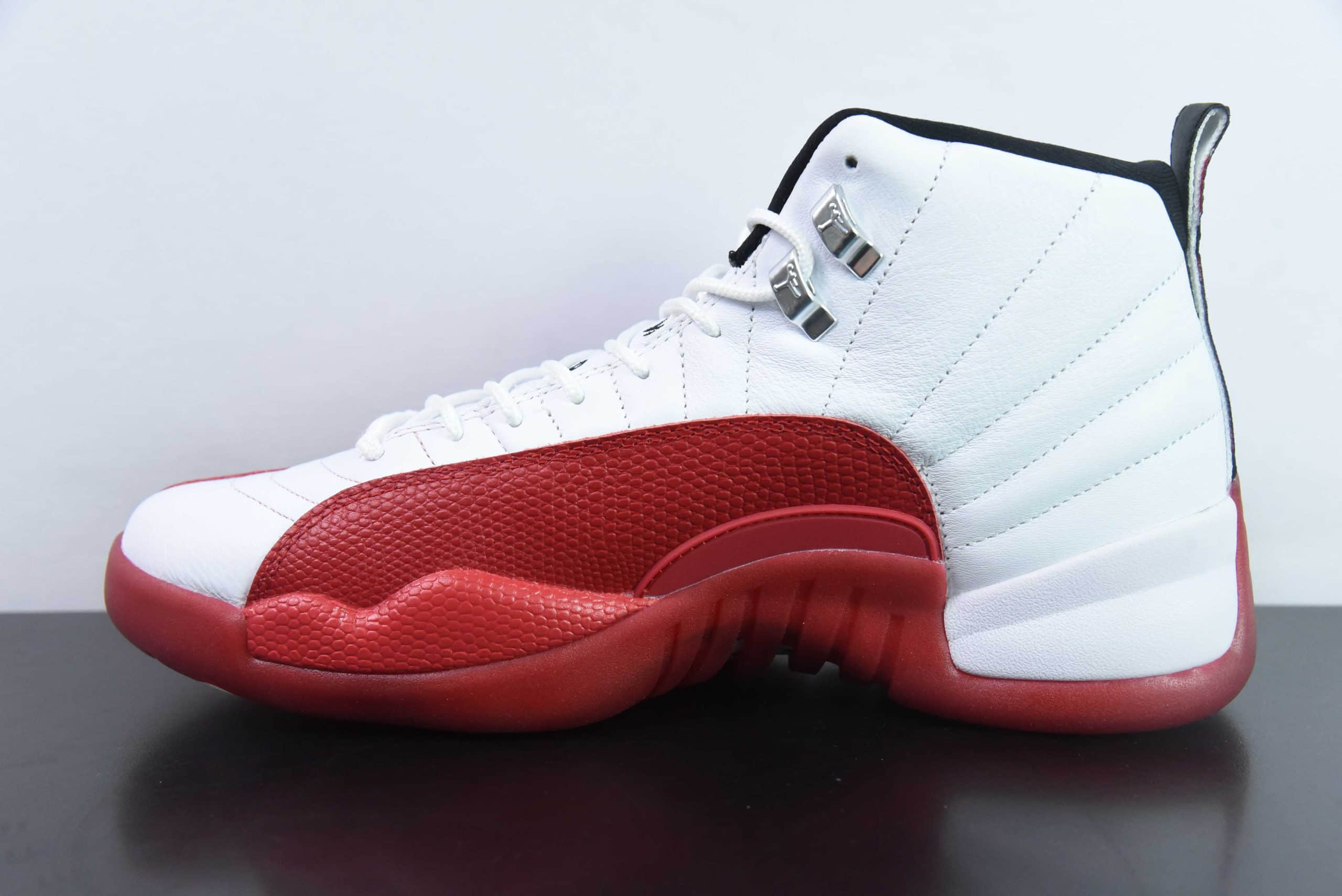 乔丹Air Jordan AJ12 Retro AJ12樱桃白红高帮男子复古文化篮球鞋纯原版本 货号：CT8013-116