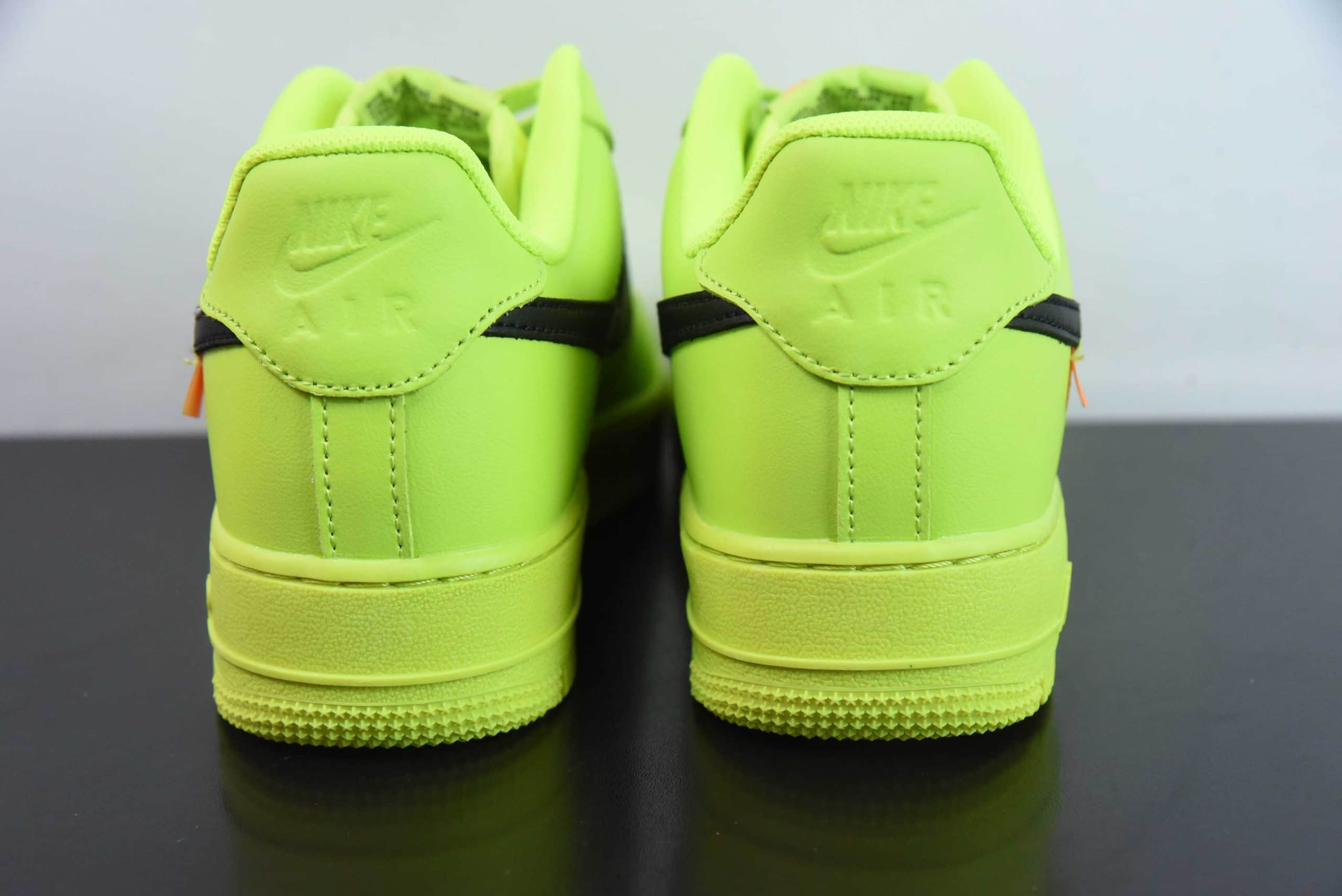 耐克Nike Air Force 1'07 Low Firefly Green萤光绿空军一号低帮休闲板鞋纯原版本 货号：FA2407-301