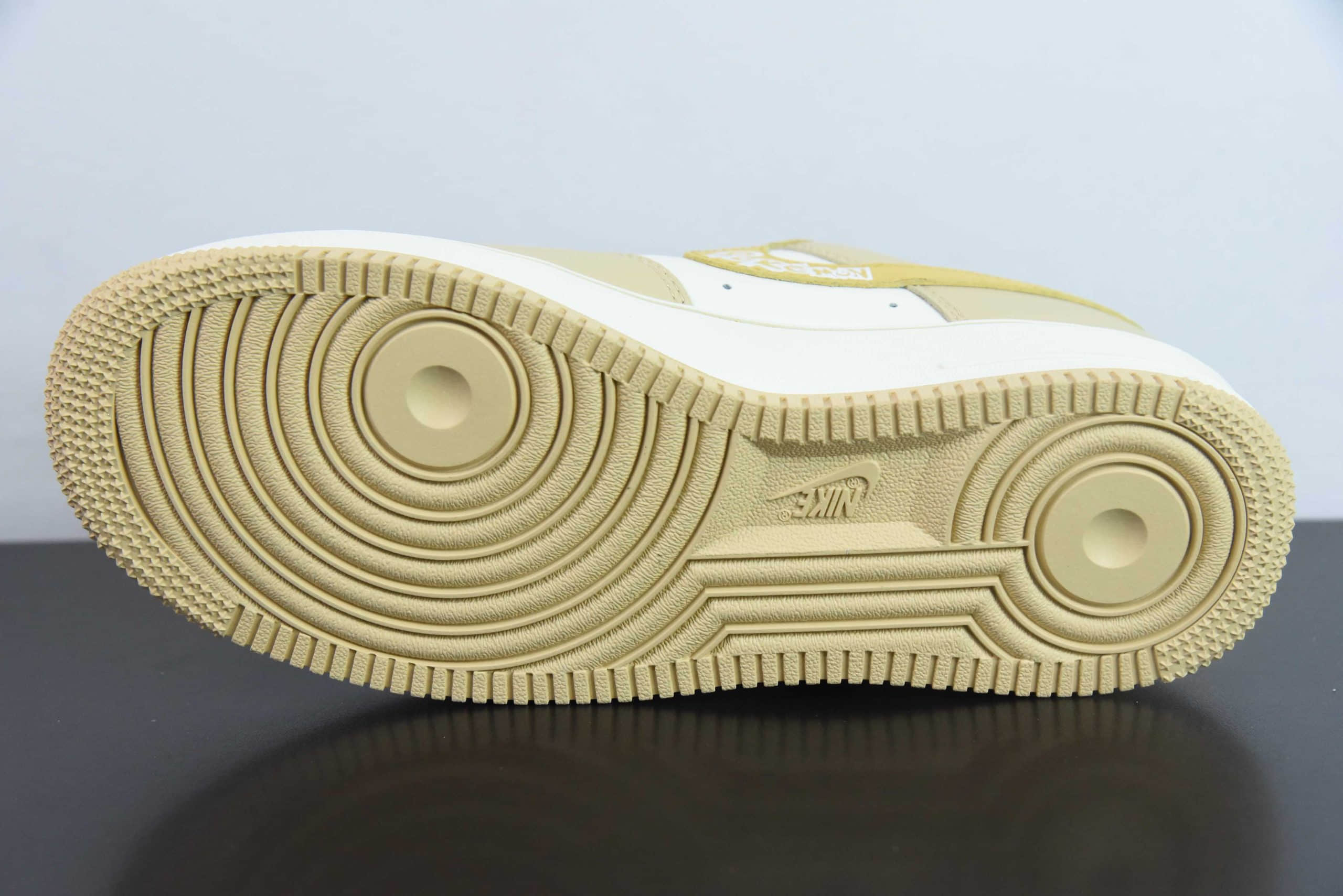 耐克Nike Air Force 1'07 Low Psyduck 可达鸭空军一号低帮休闲板鞋纯原版本 货号：DB3301-661