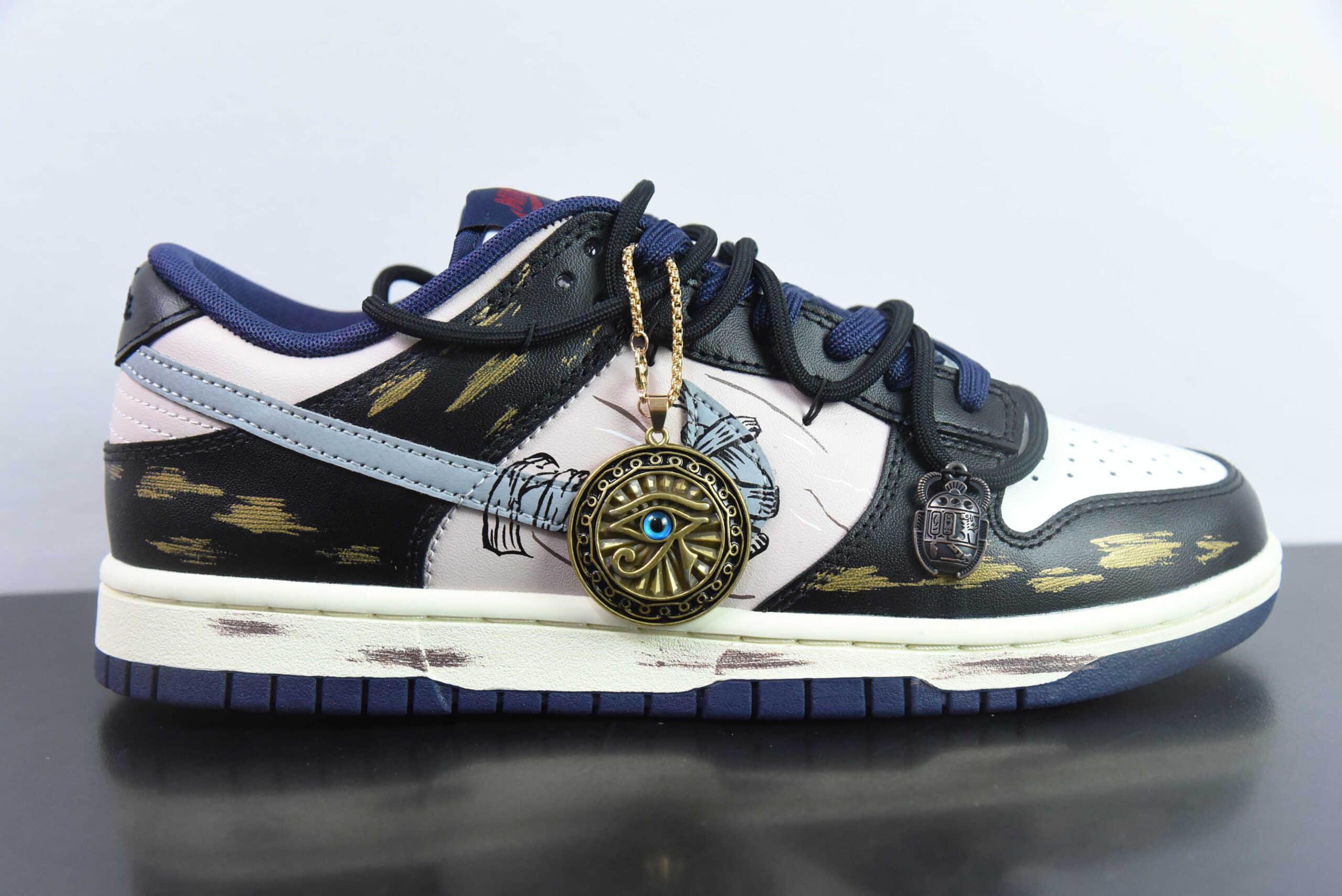 耐克Nike SB Dunk Low LotEye of Horus黑白紫荷鲁斯之眼涂鸦绑绳SB扣篮系列低帮休闲运动滑板板鞋纯原版本 货号：FV8106-181 