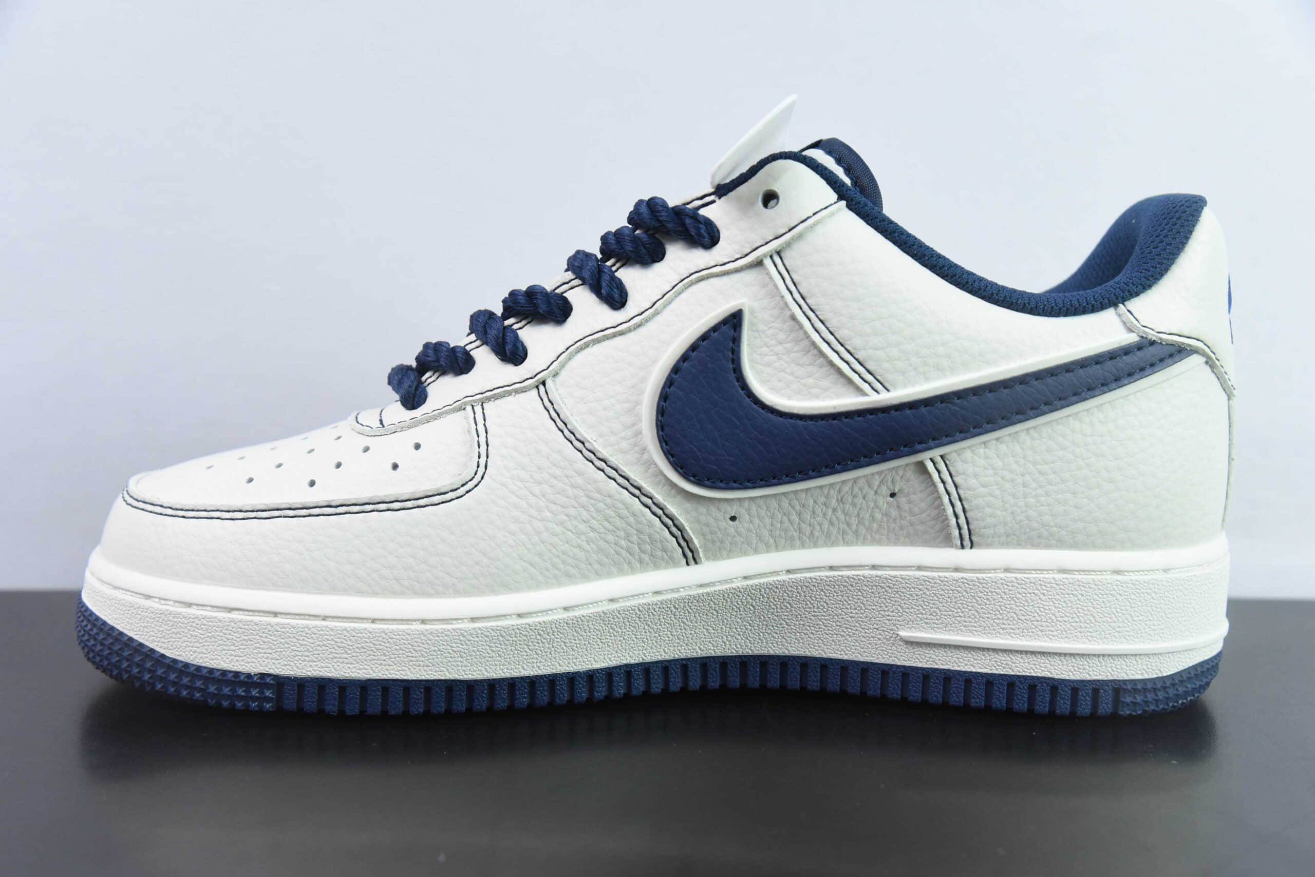 耐克Nike Air Force 1 Low 07 x UNDEFEATED 白蓝小钩麻绳空军一号低帮休闲板鞋纯原版本 货号：UT2023-205 