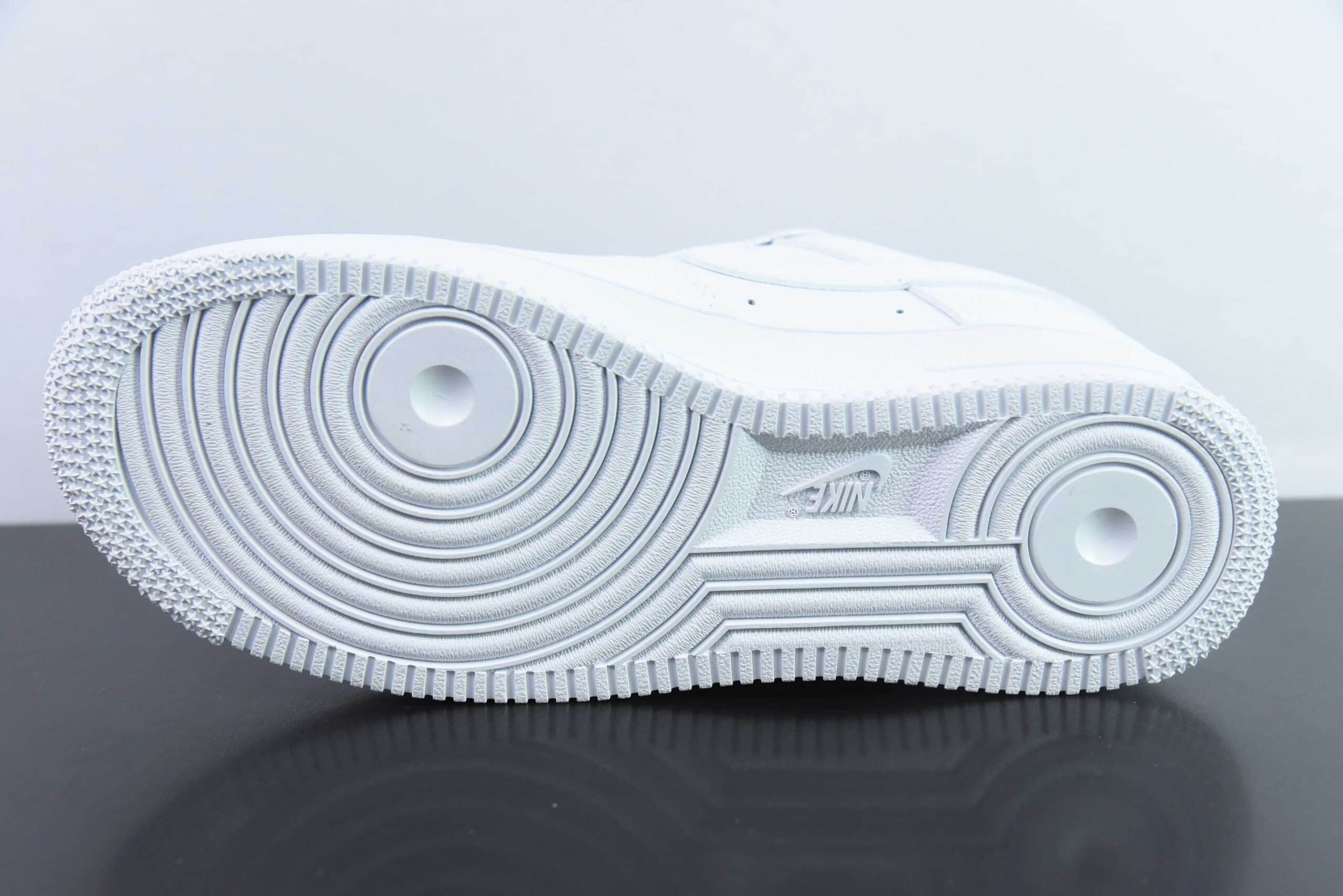 耐克Nike Air Force 1 Low 07 水墨画双钩空军一号低帮休闲板鞋纯原版本 货号：LL6976-521