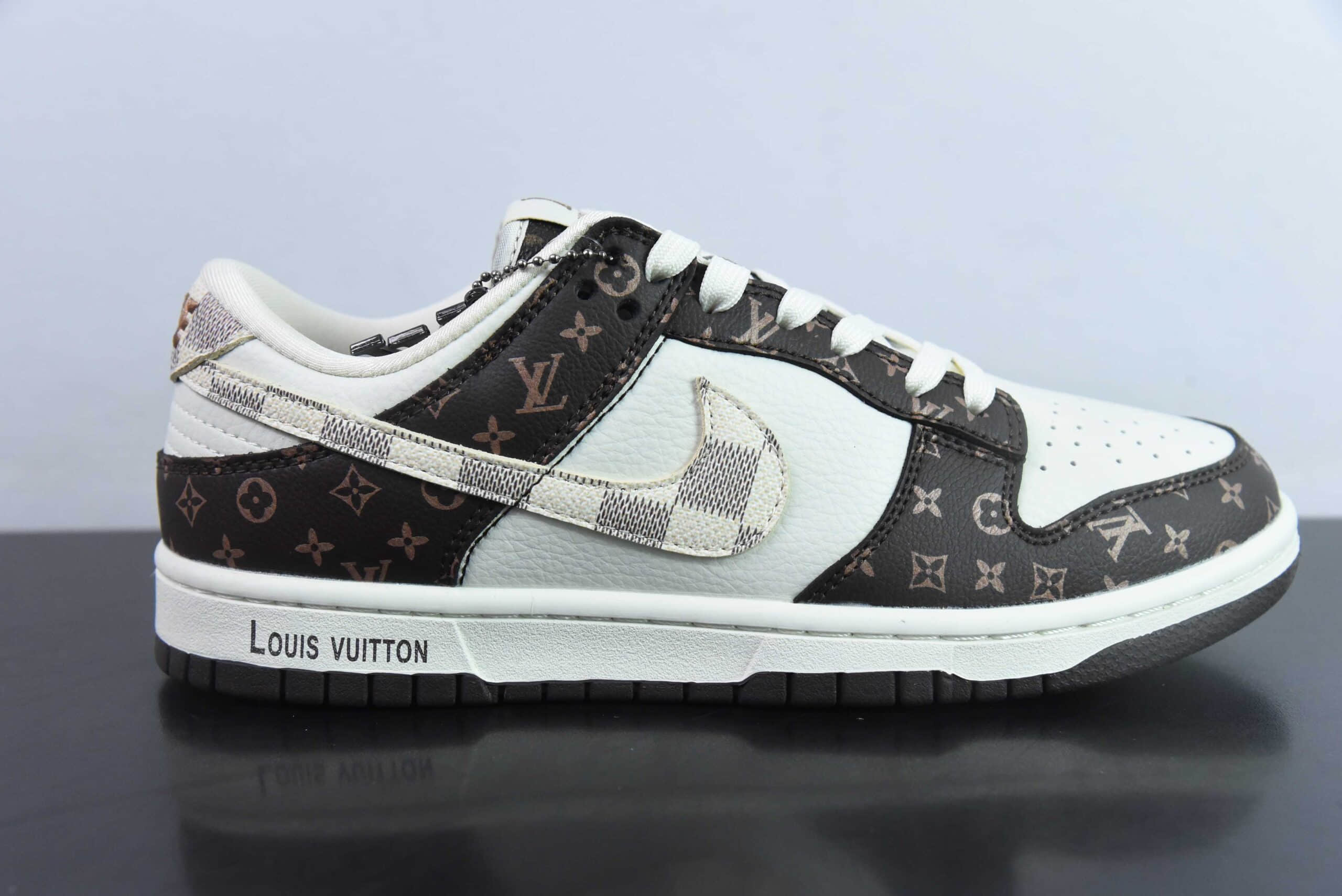耐克Nike SB Dunk Low x Louis Vuitton LV联名白棕老花SB低帮休闲滑板鞋纯原版本 货号：SJ2068-253