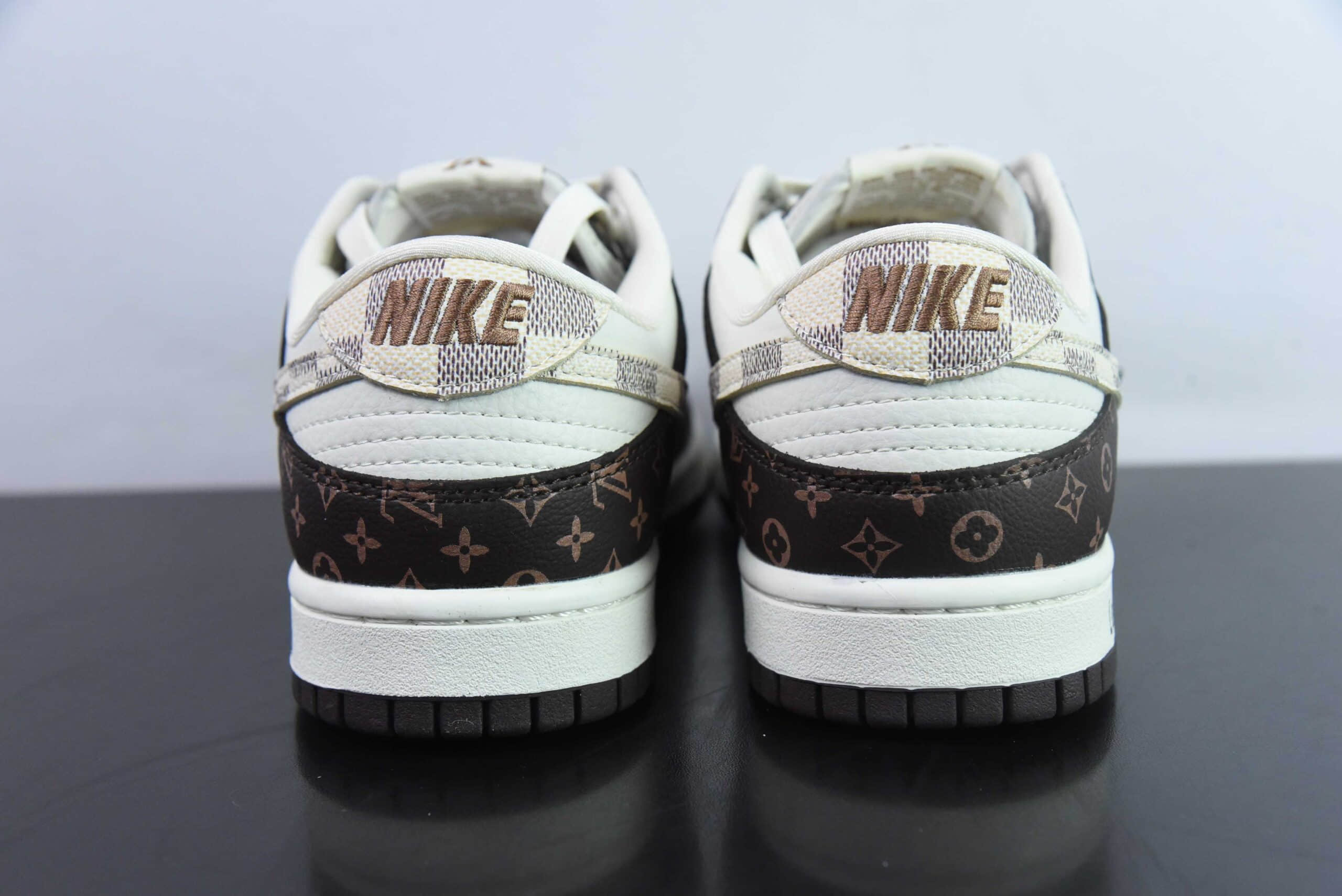 耐克Nike SB Dunk Low x Louis Vuitton LV联名白棕老花SB低帮休闲滑板鞋纯原版本 货号：SJ2068-253