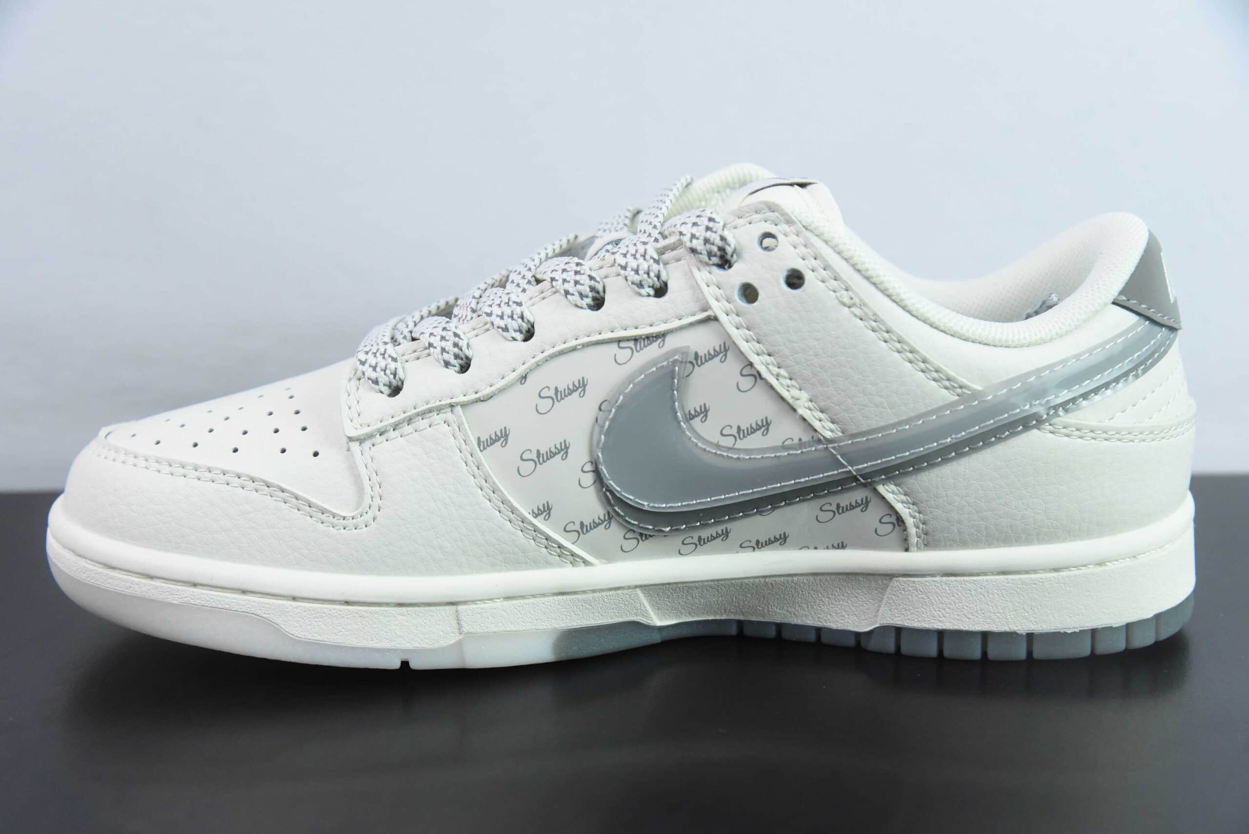 耐克Nike SB Dunk Low 斯图西联名白灰双勾周年高端定制SB低帮休闲板鞋纯原版本 货号：XX2025-206